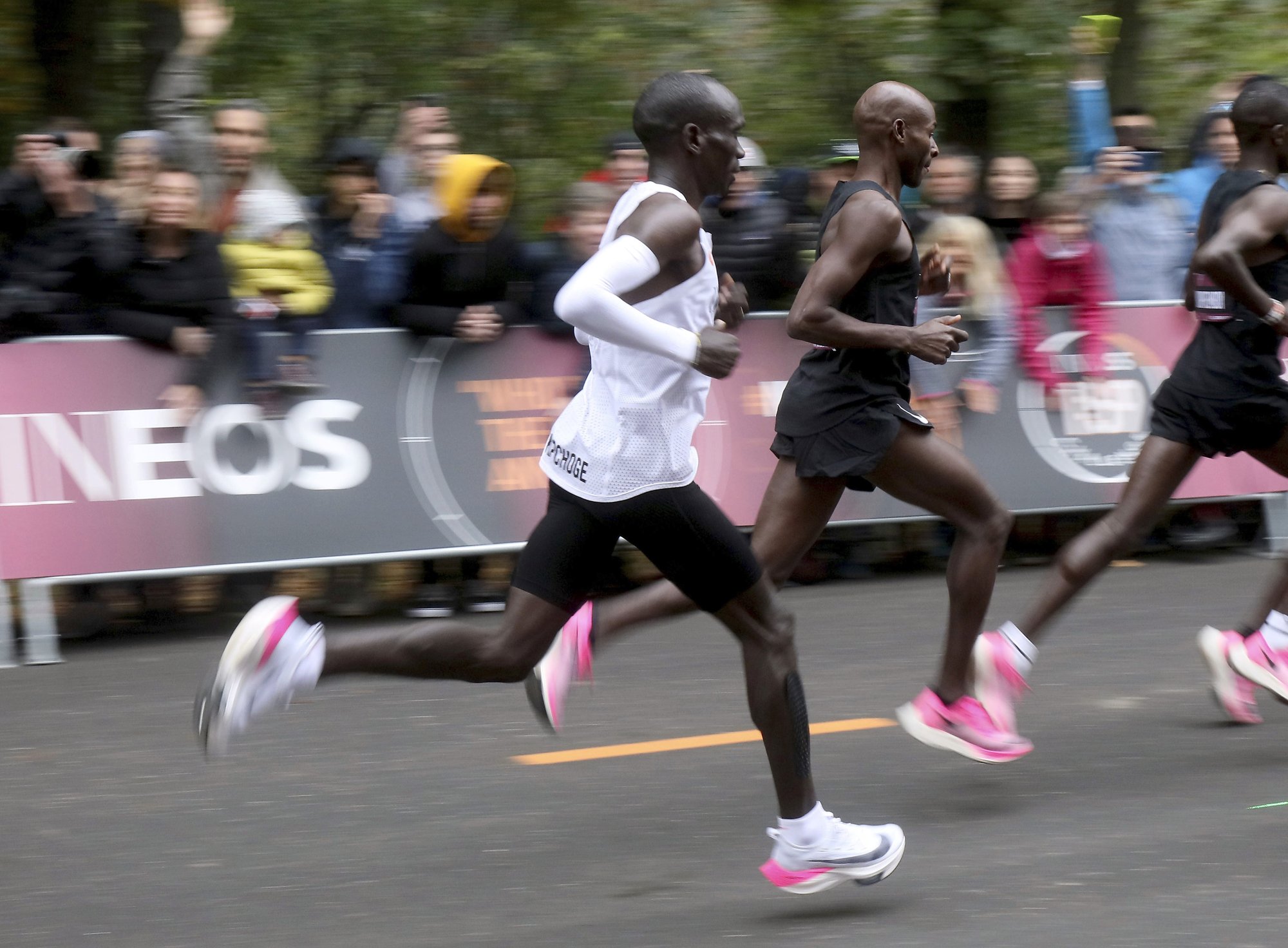 A step ahead? Nike's Vaporfly shoe changing marathon game | AP News