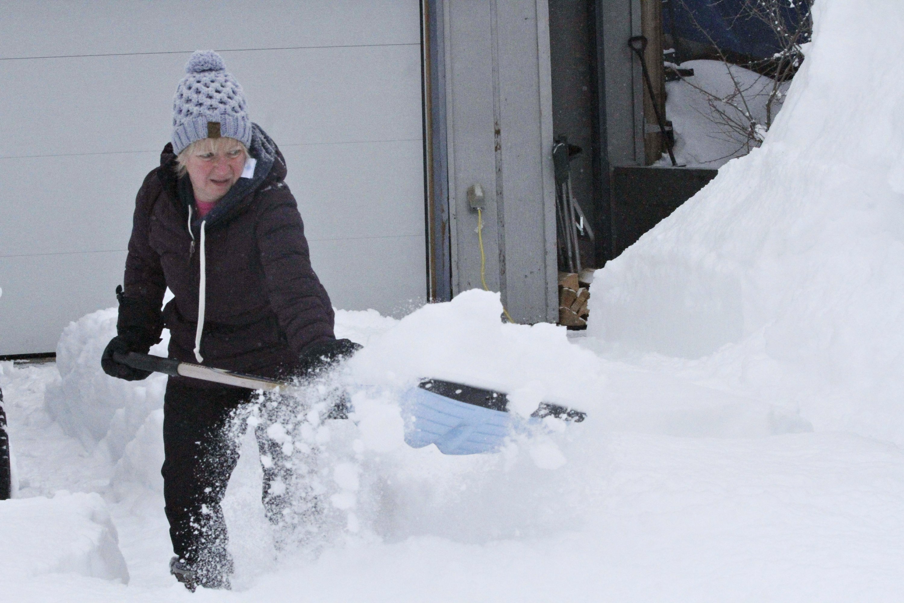 Second winter Anchorage gets up to 18 inches of fresh snow AP News