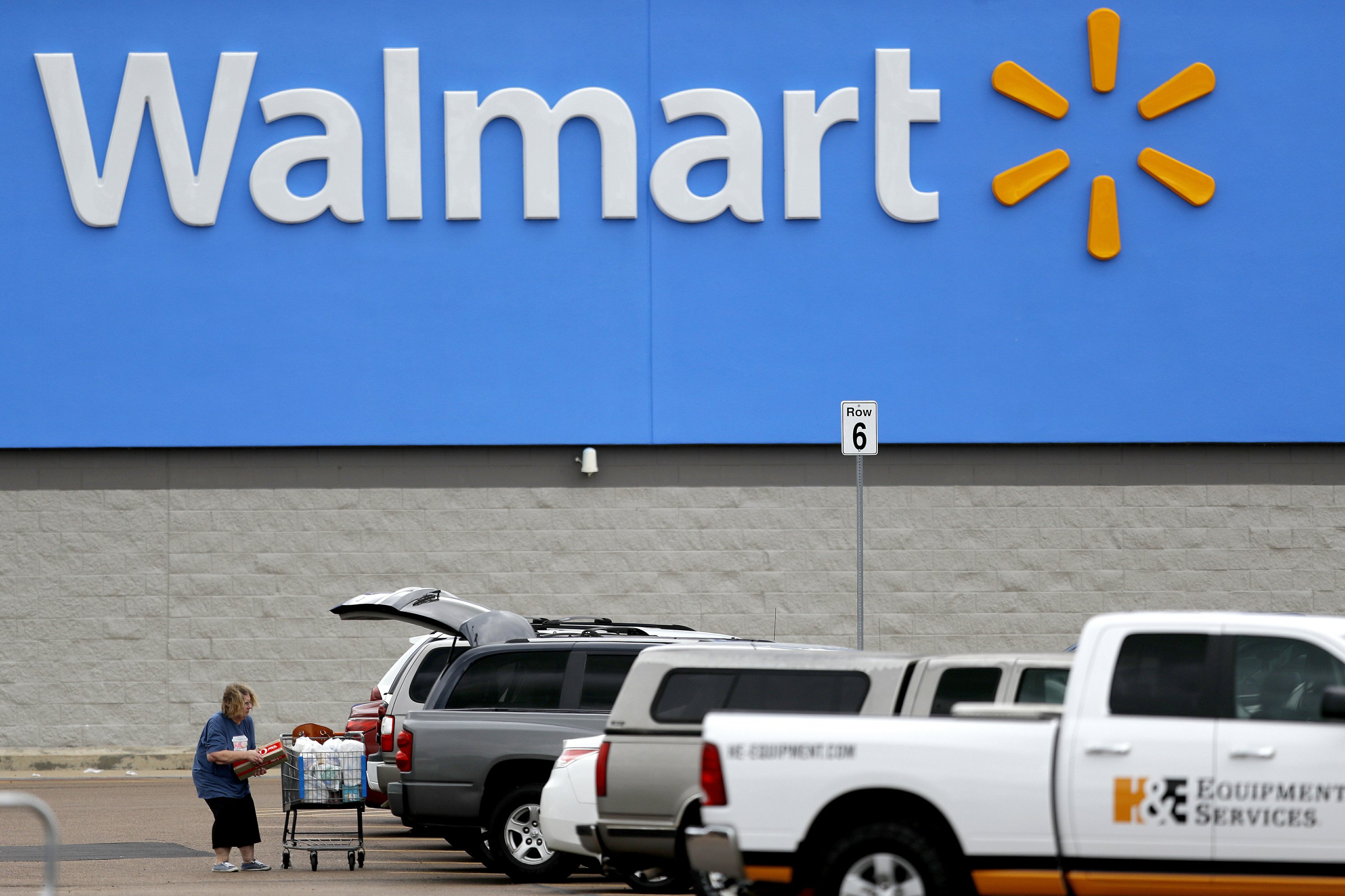 Virus-induced spending spurs sales at Home Depot, Walmart | AP News