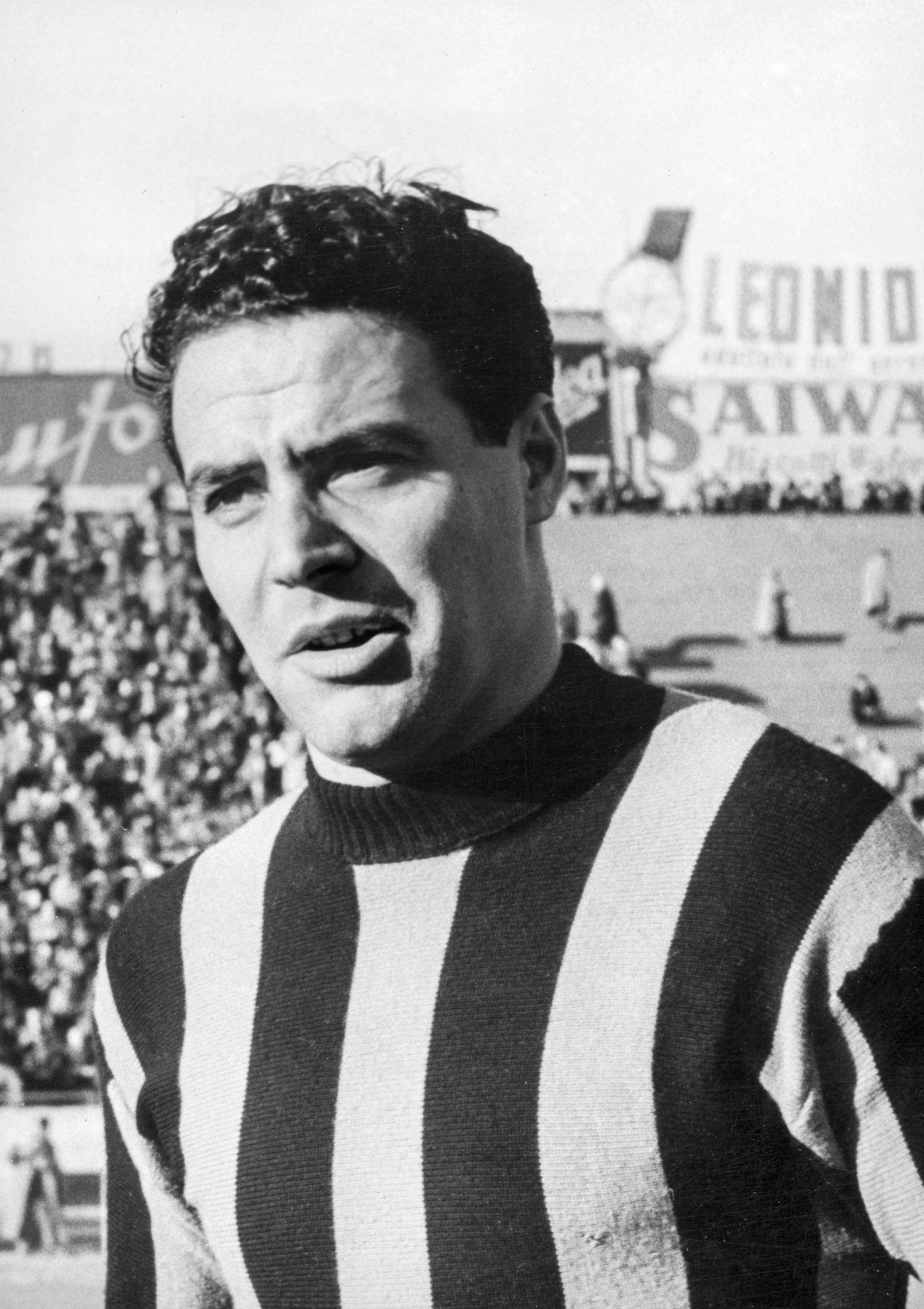 Roger Funlanthin, der Schweizer WM-Spieler, stirbt im Alter von 89 Jahren Roger Funlanthin, der Schweizer WM-Spieler, stirbt im Alter von 89 Jahren