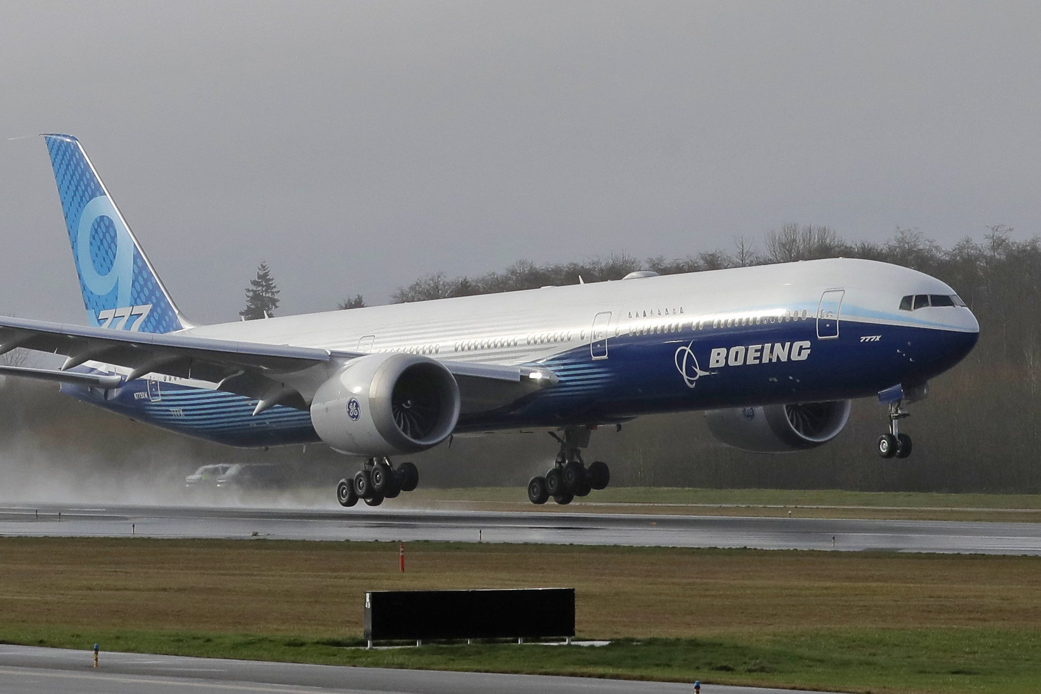 Flight boeing. Самолет Боинг 777. Боинг 777 Дримлайнер. Боинг 777 пассажирский самолёт. Самолет Boeing 777x.