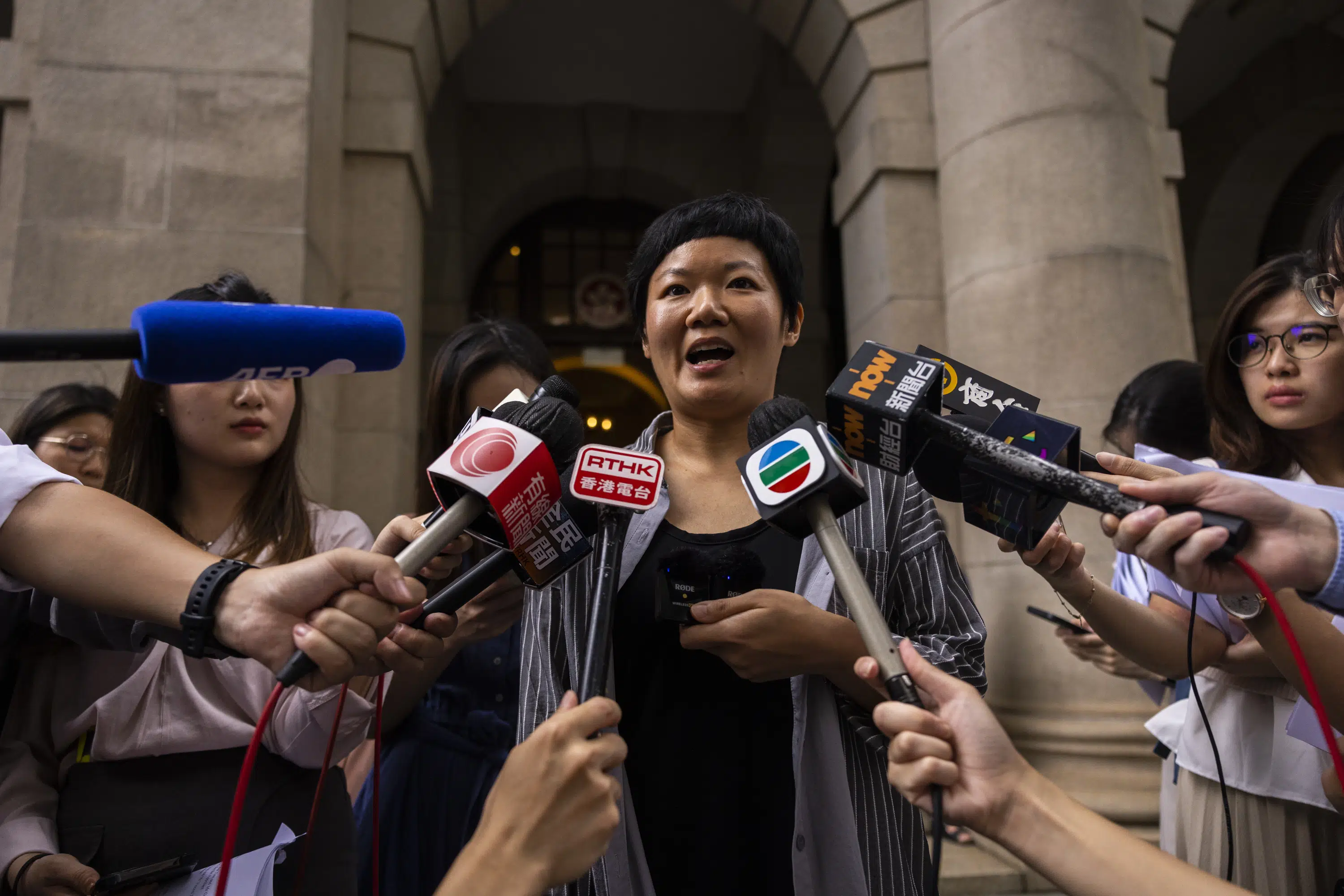 Bekroonde Hong Kong-journalist wint beroep in zeldzame uitspraak van rechtbank die mediavrijheid hooghoudt