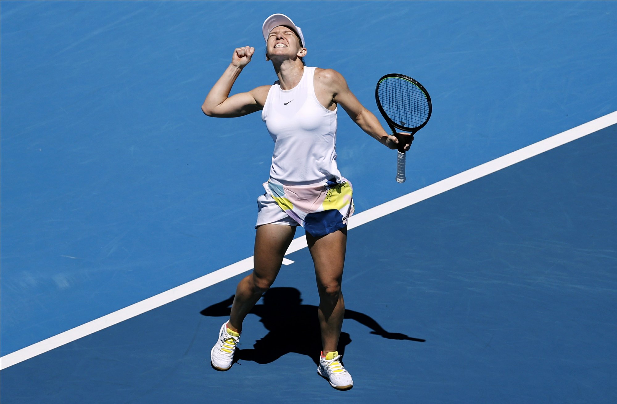 Halep Muguruza Take Contrasting Paths To Semis In Australia