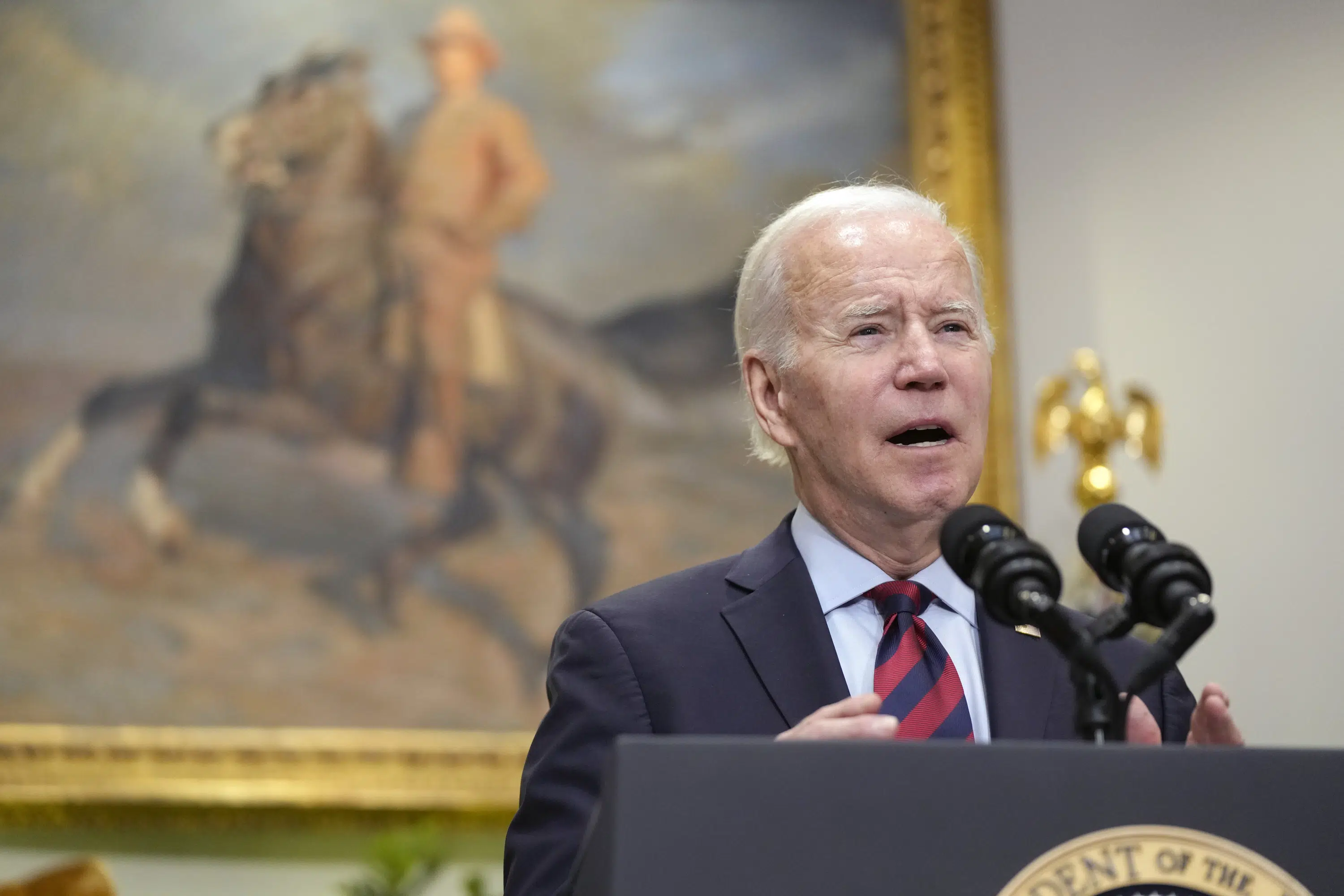 Biden sees economy avoiding recession, but risks remain
