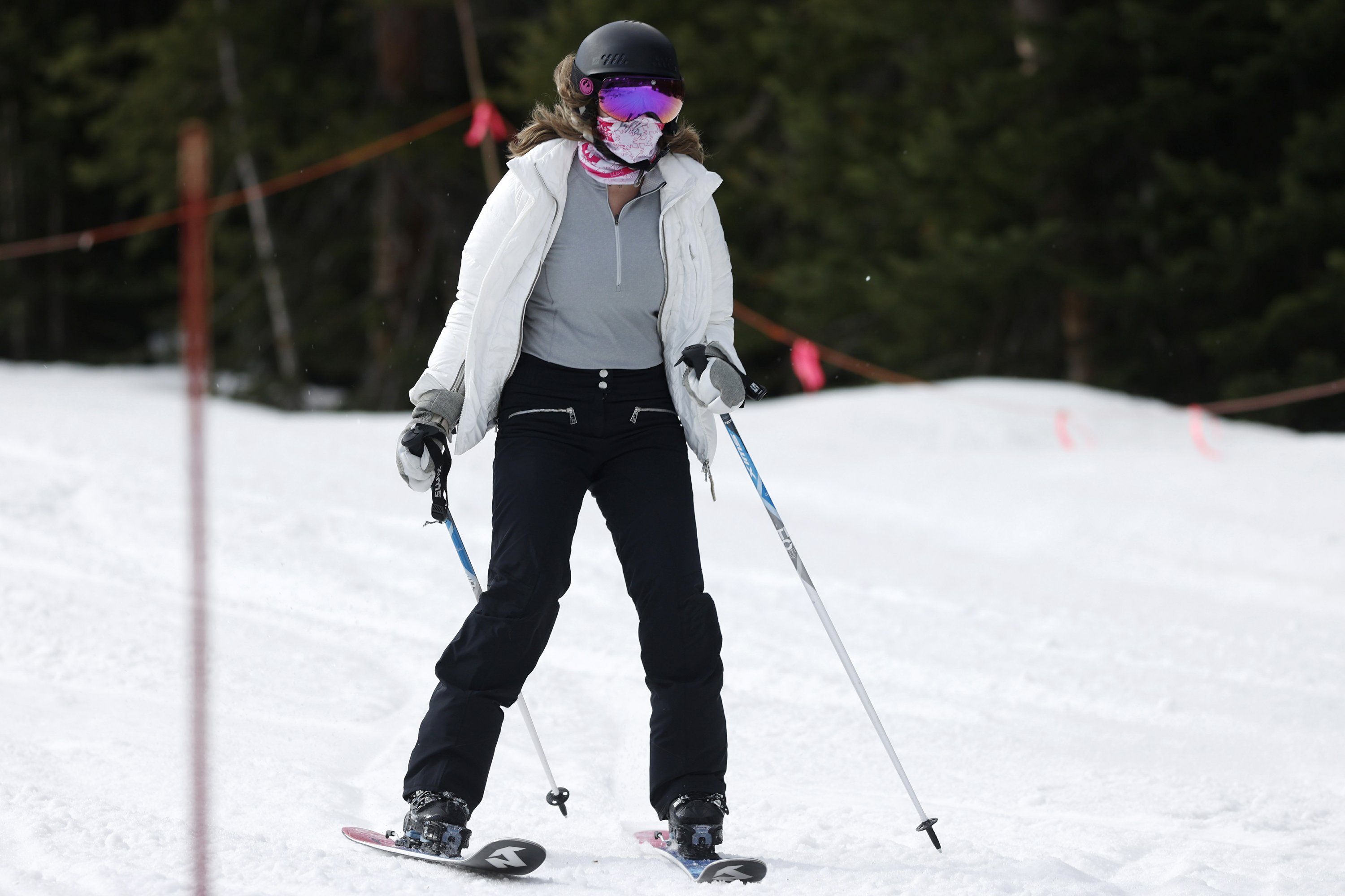 Us Resorts Adapt To New Normal Of Skiing Amid Pandemic