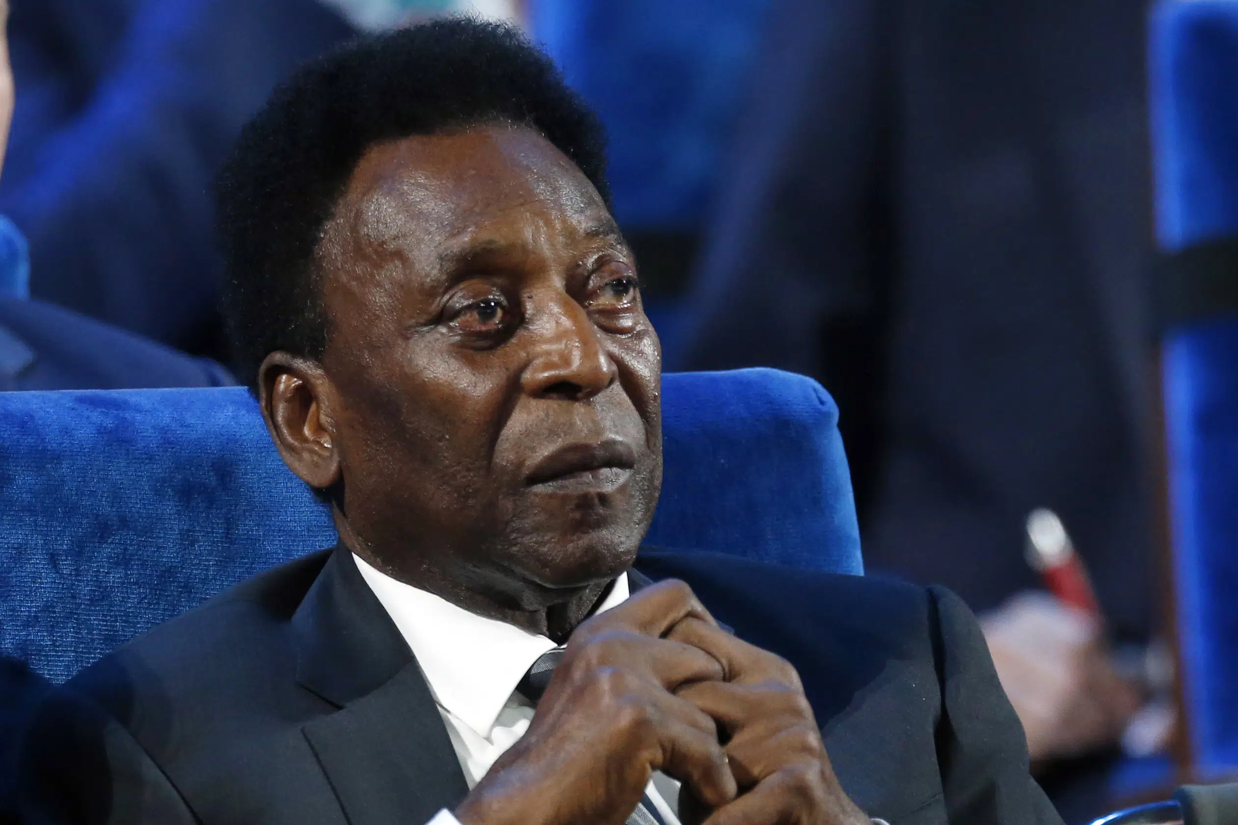 Pelé responde bien al tratamiento de una infección respiratoria