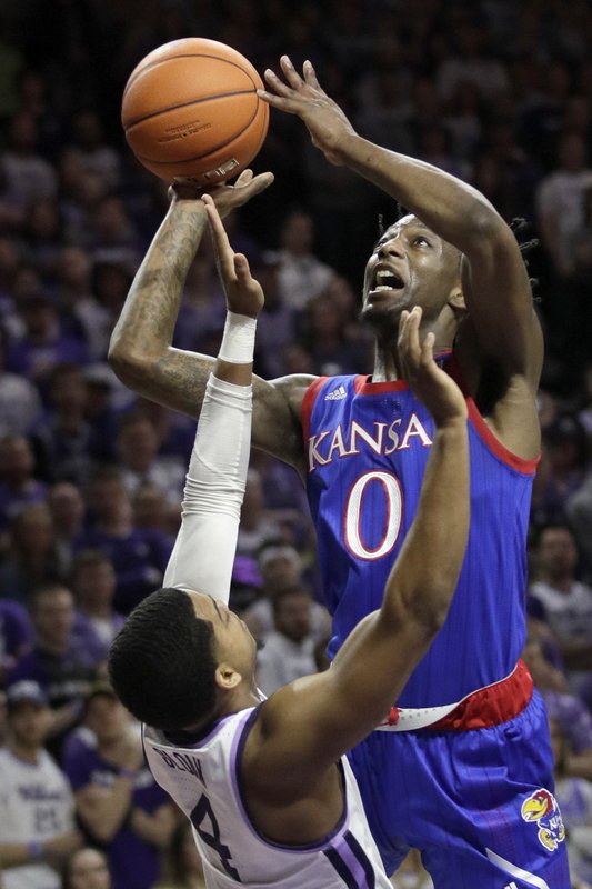 No 1 Ku Loses Azubuike To Injury In 62 58 Win Over K State