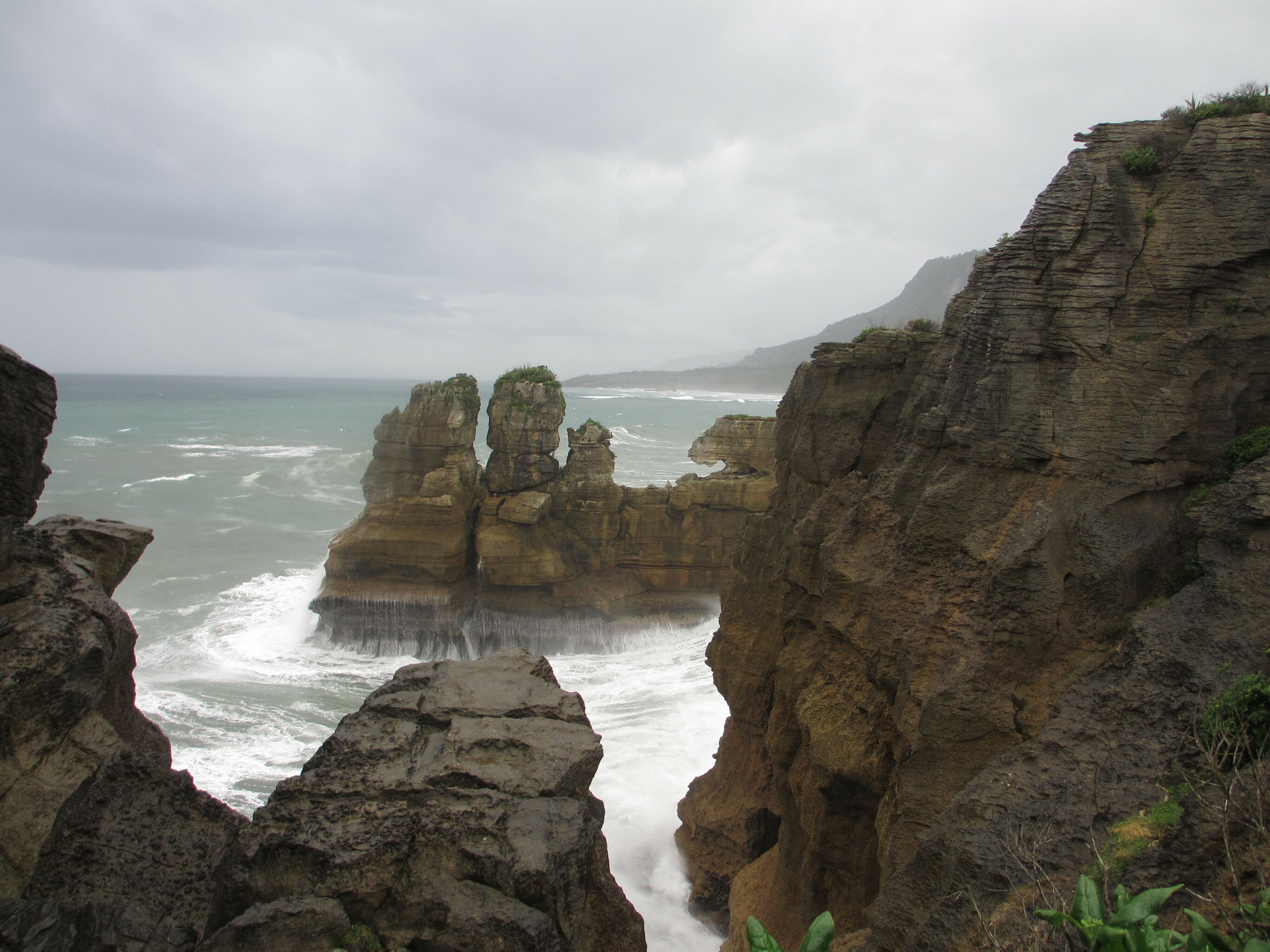 New Zealand passes law aimed at combating climate change - The Associated Press