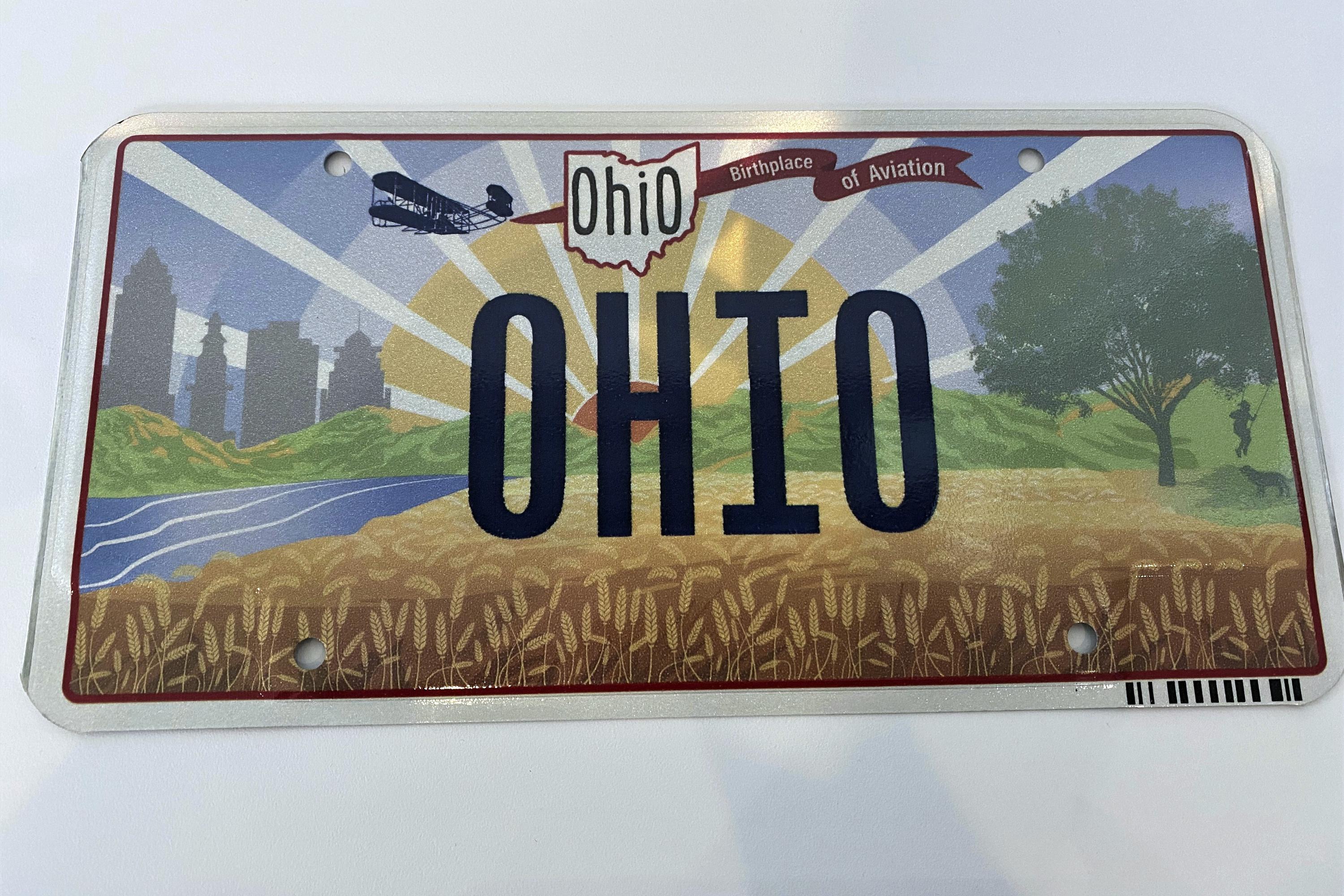 Wright Brothers Wrong Design Ohio Mangles License Plate AP News