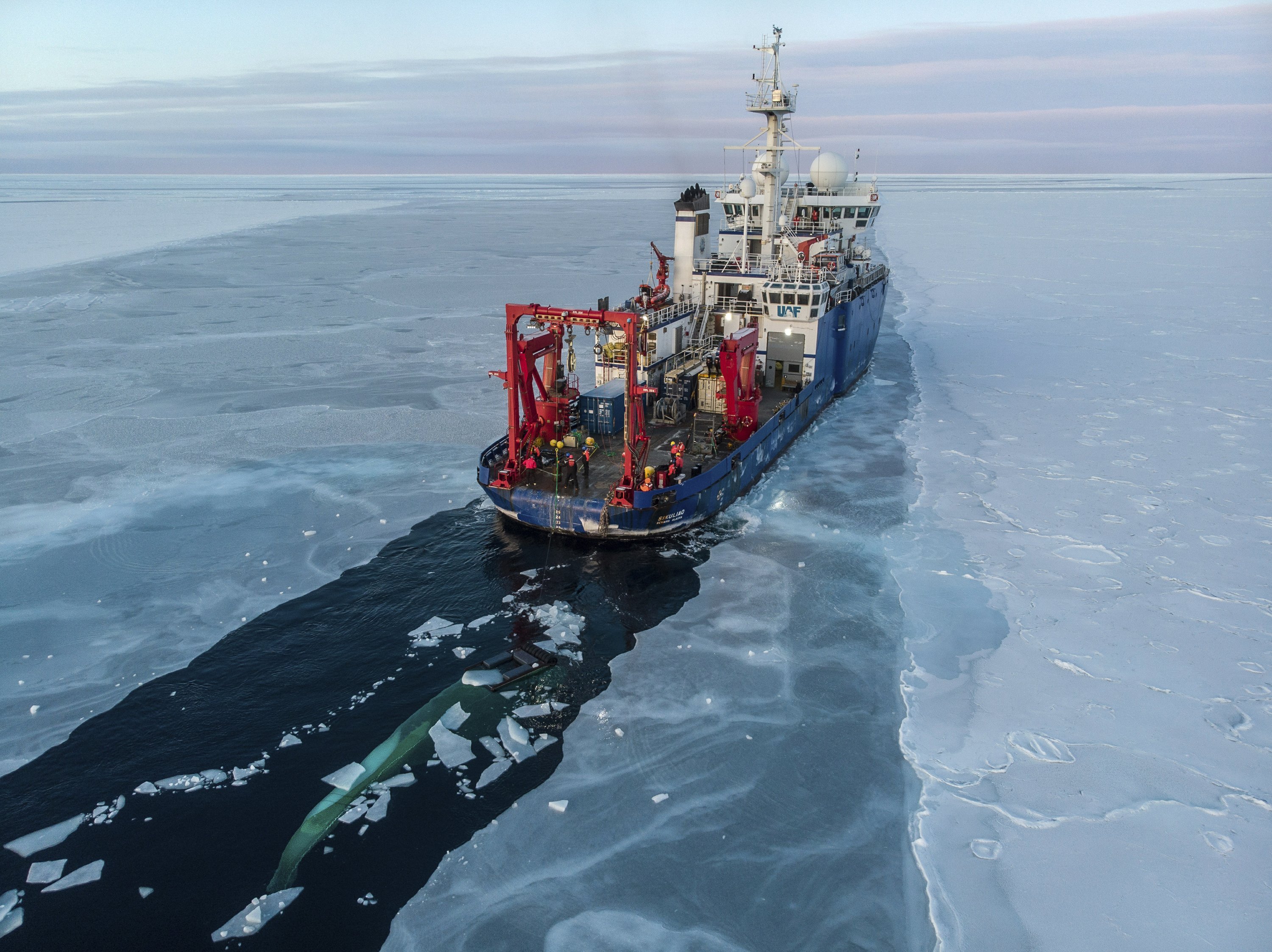 Warm water diminishes sea ice off Alaska's north coast - The Associated Press