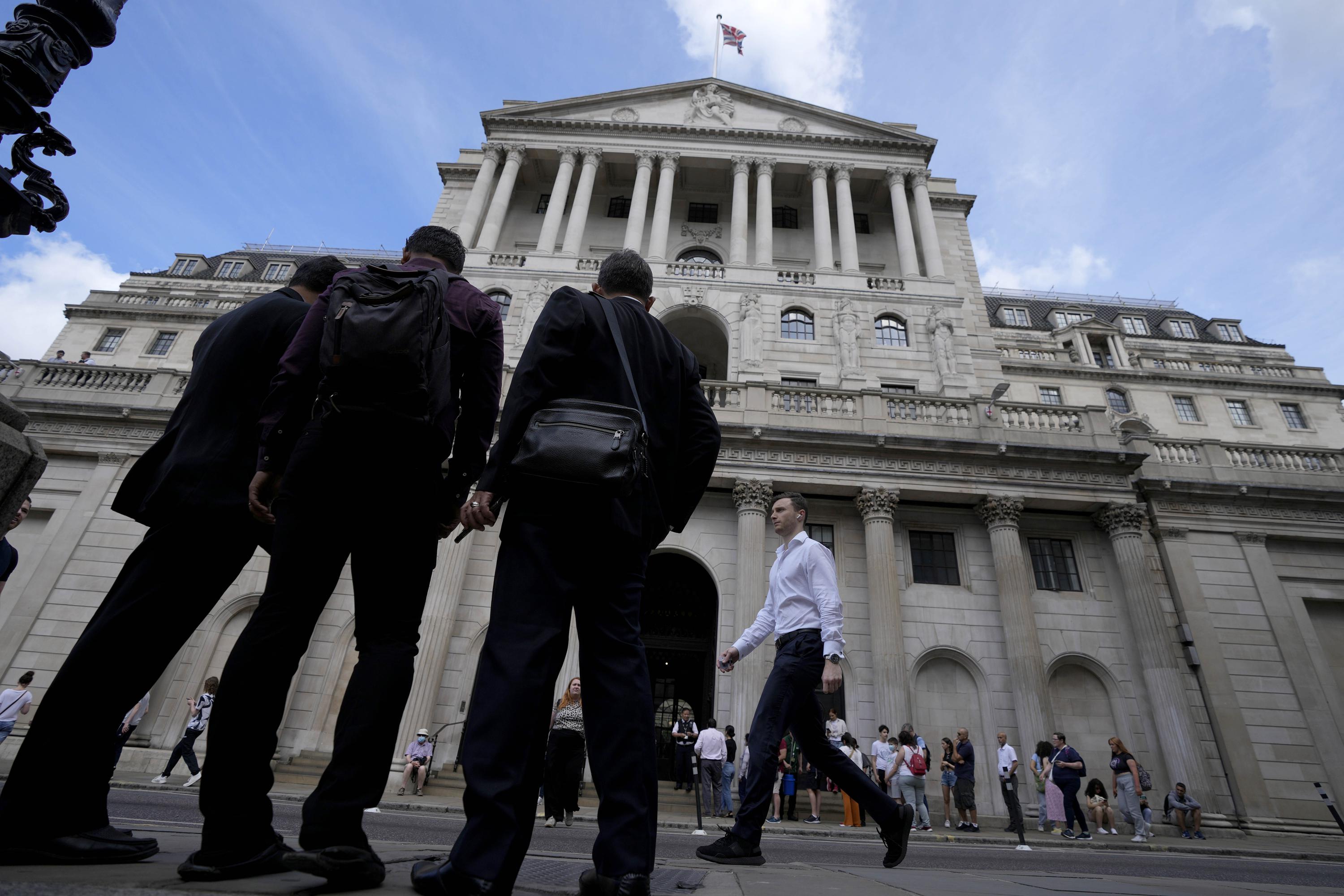 Bank of England predicts recession at the end of the year AP News