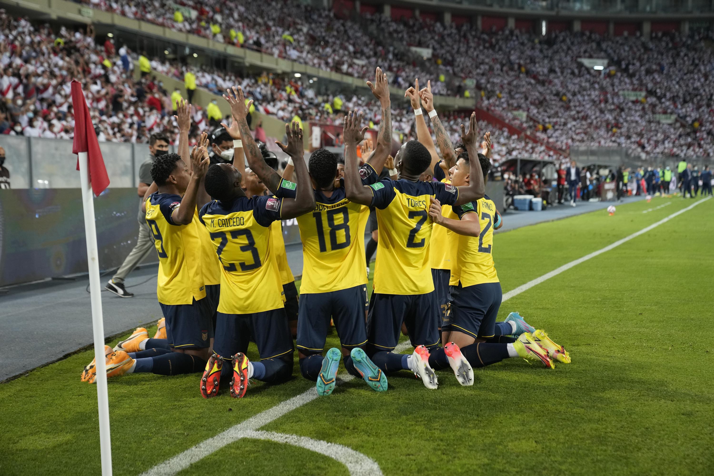 Ecuador y Uruguay apuntan a hacerse con los asientos para la Copa del Mundo esta semana