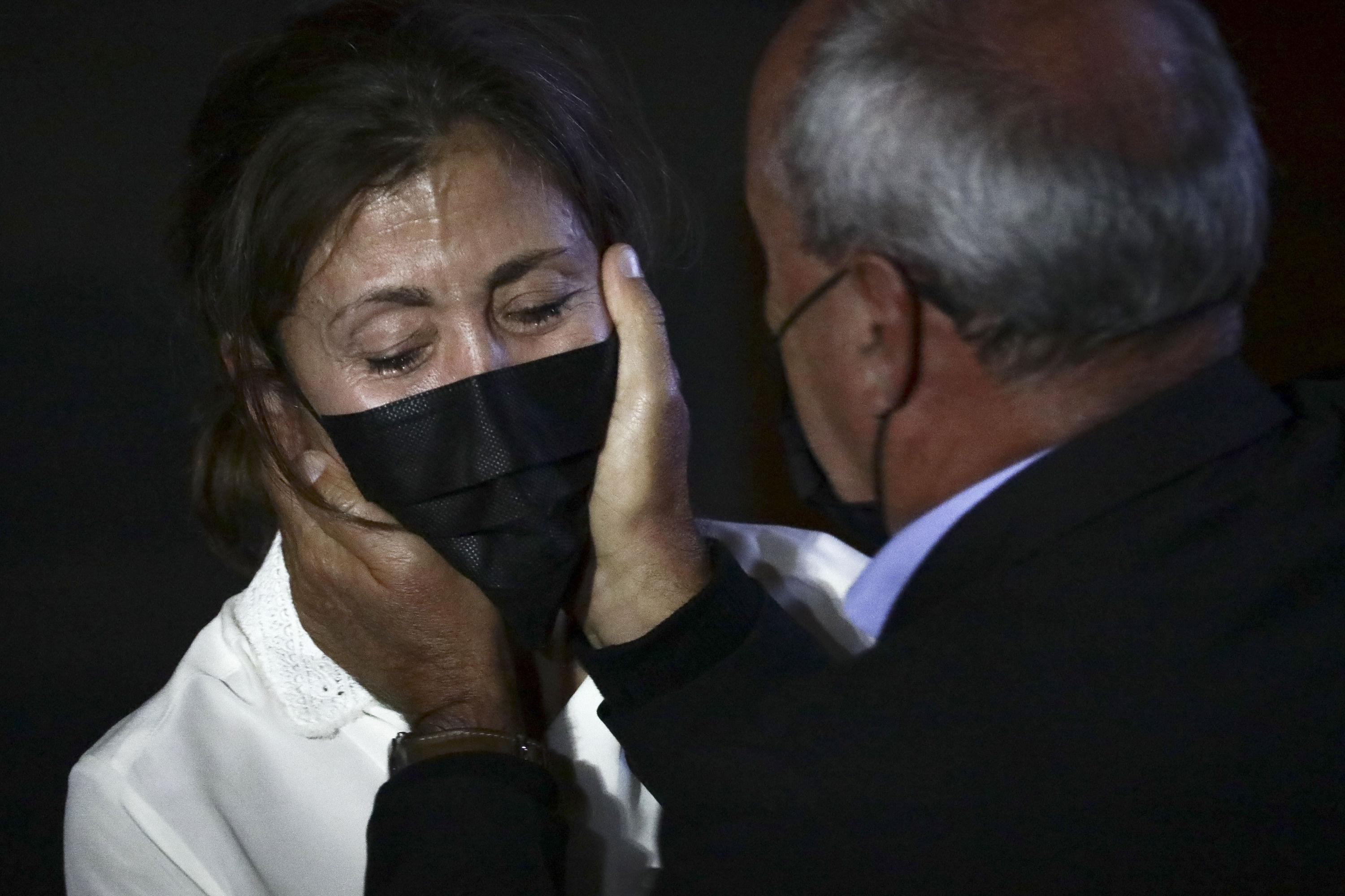 ExColombian rebels, kidnapping victims meet face to face AP News