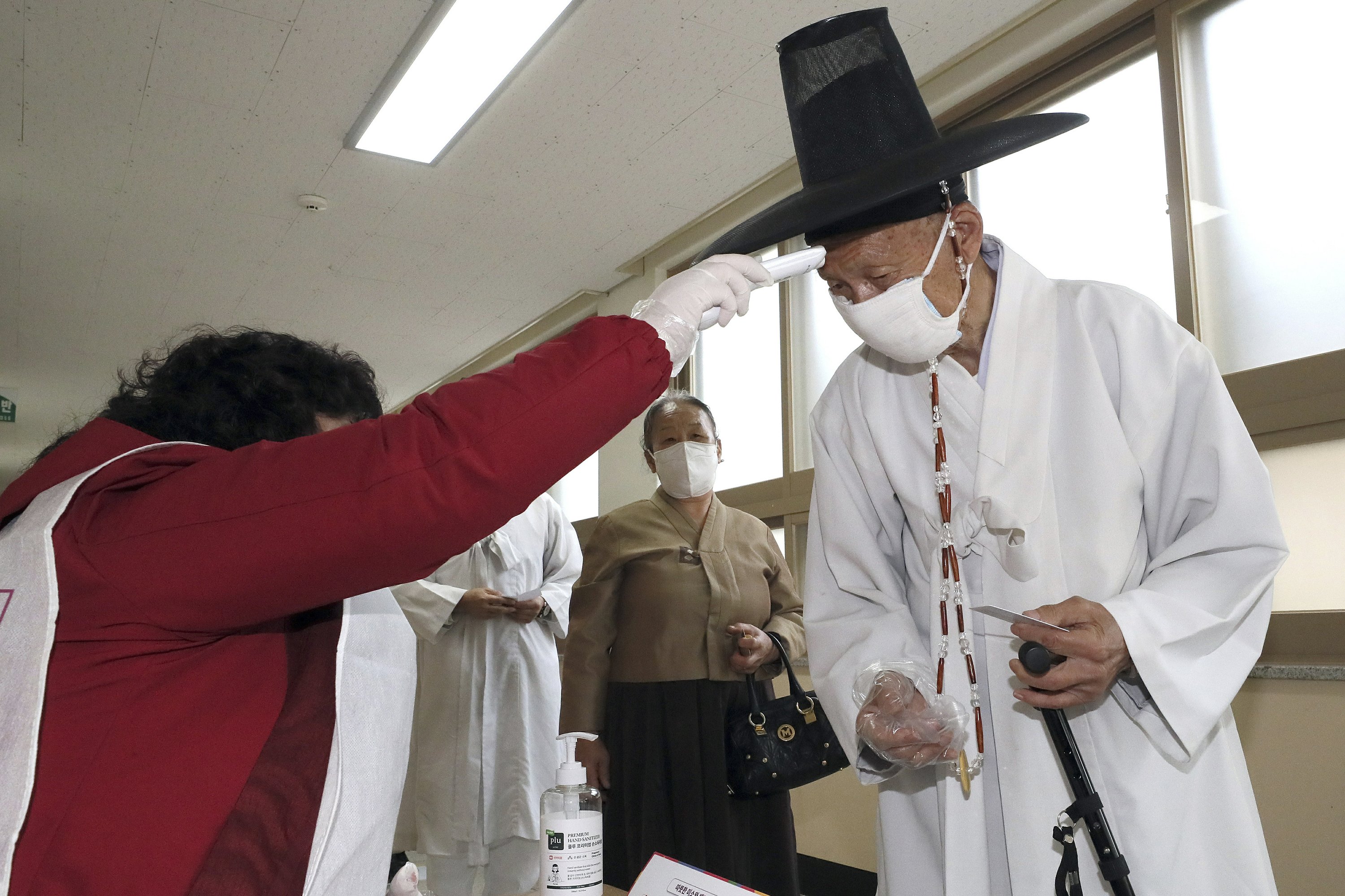 High turnout in South Korean election despite virus fears