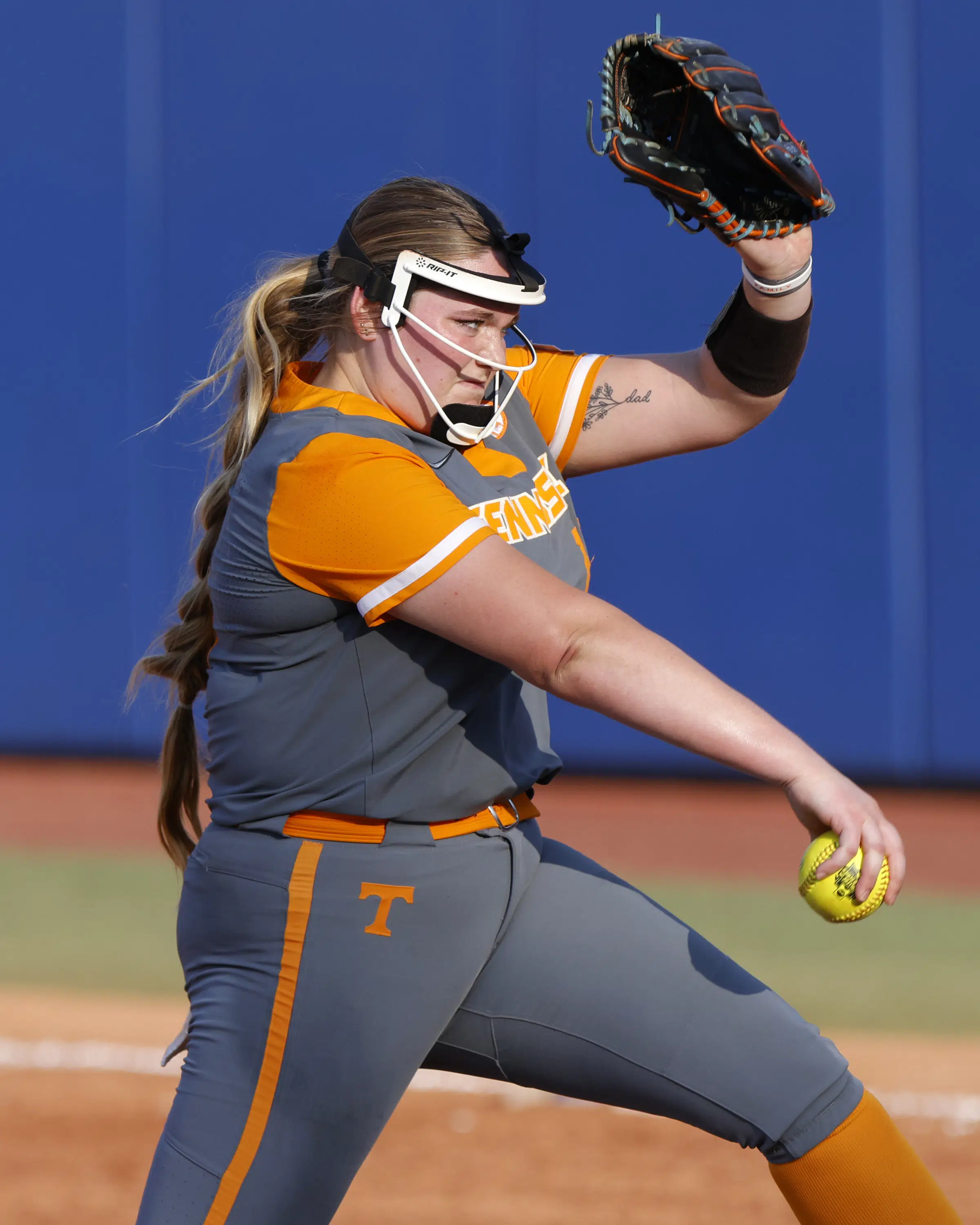 Rogers leads Tennessee past Oklahoma St, into Women’s College World Series semifinals