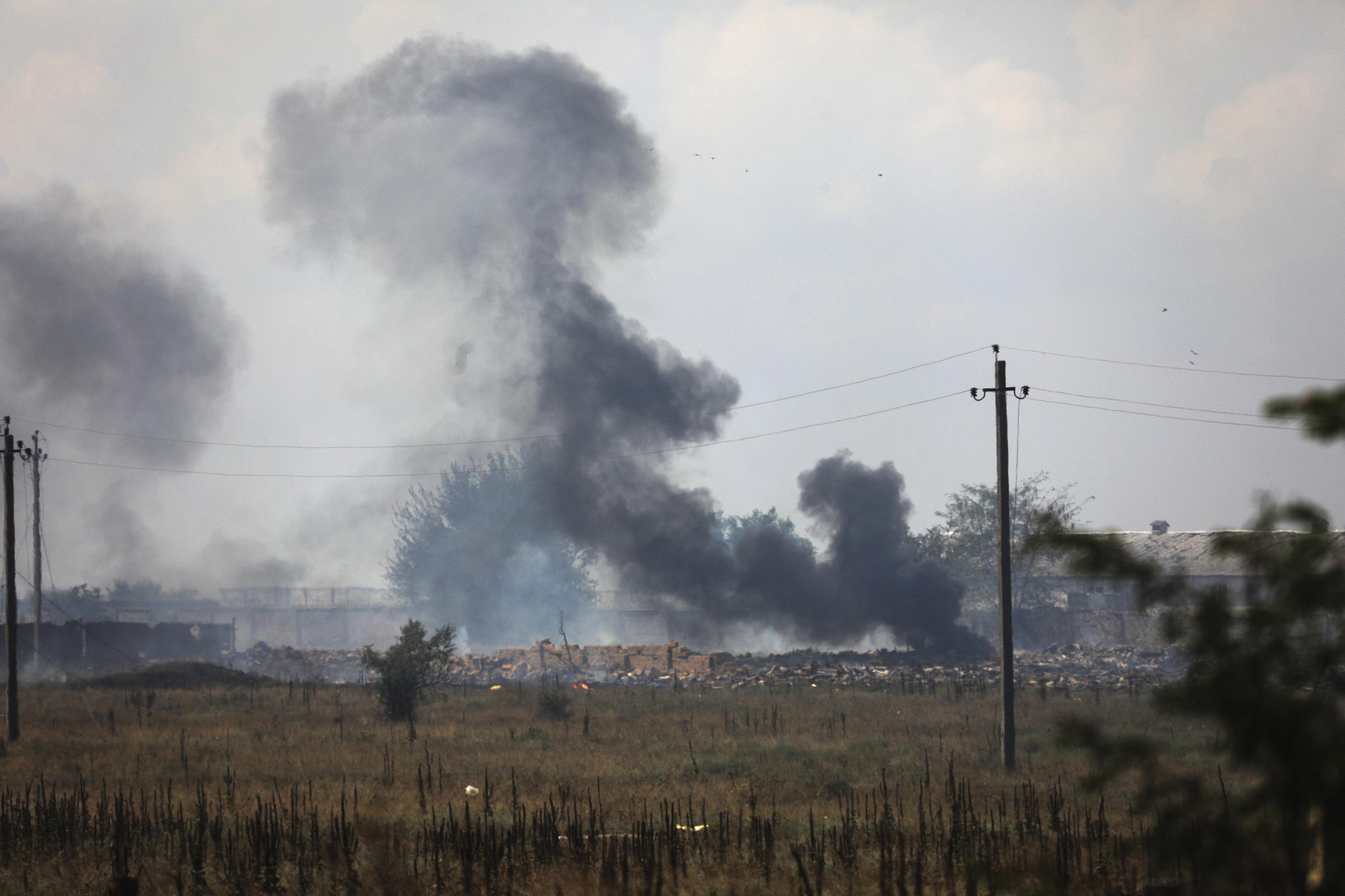 Explosions rock Crimea in suspected Ukrainian assault