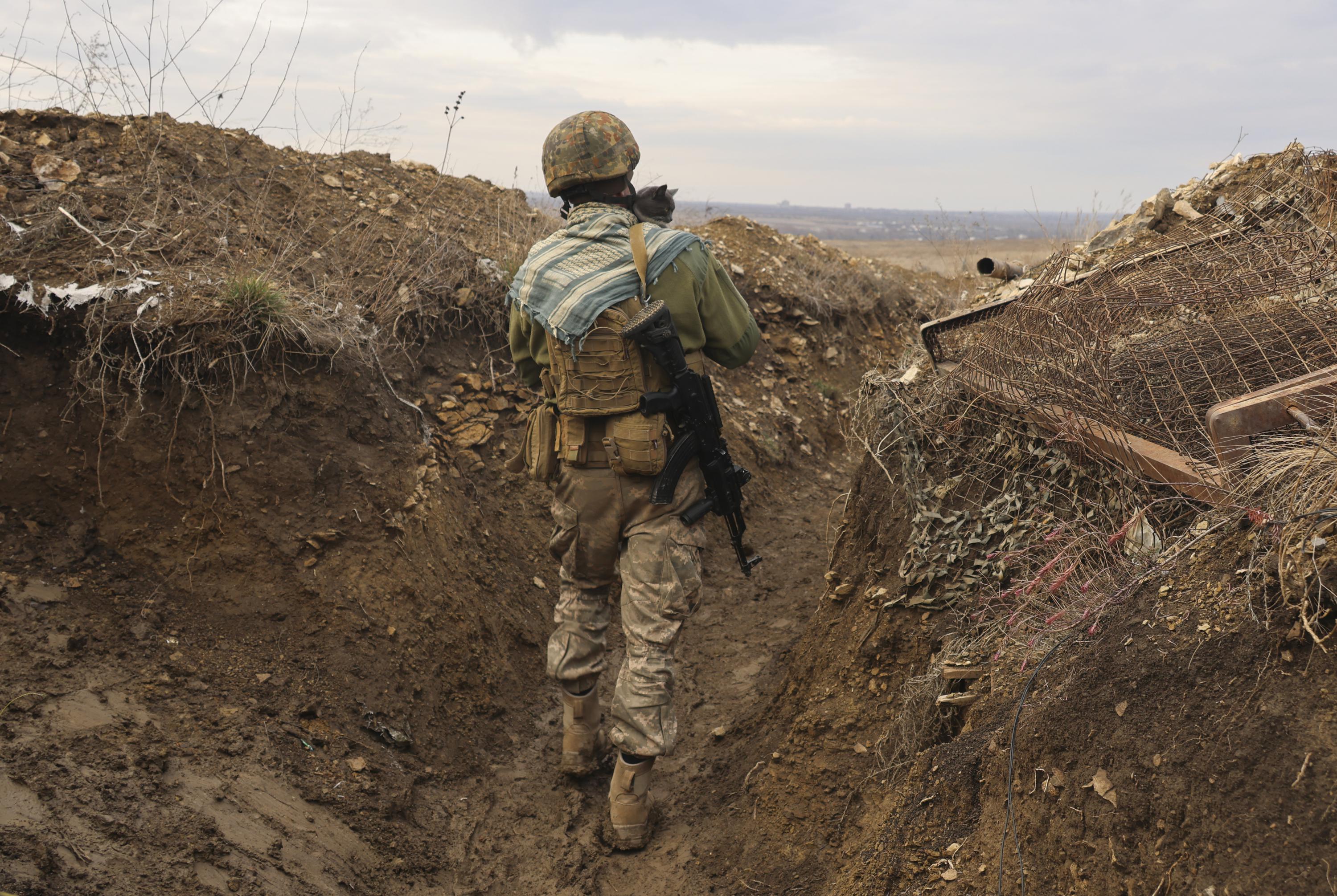 Канал военная операция. Окопы в Крыму. Наступление ВСУ. ВСУ вырыли 20 километровый ров, готовясь к обороне. Военный эксперт.