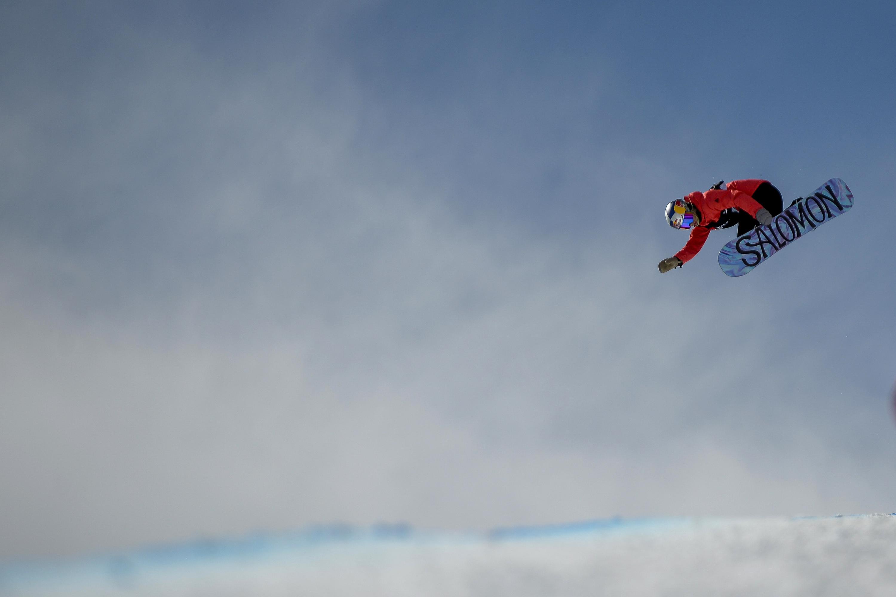 Vergevingsgezind mate scannen Mastro maps out halfpipe trick that just might win Olympics | AP News