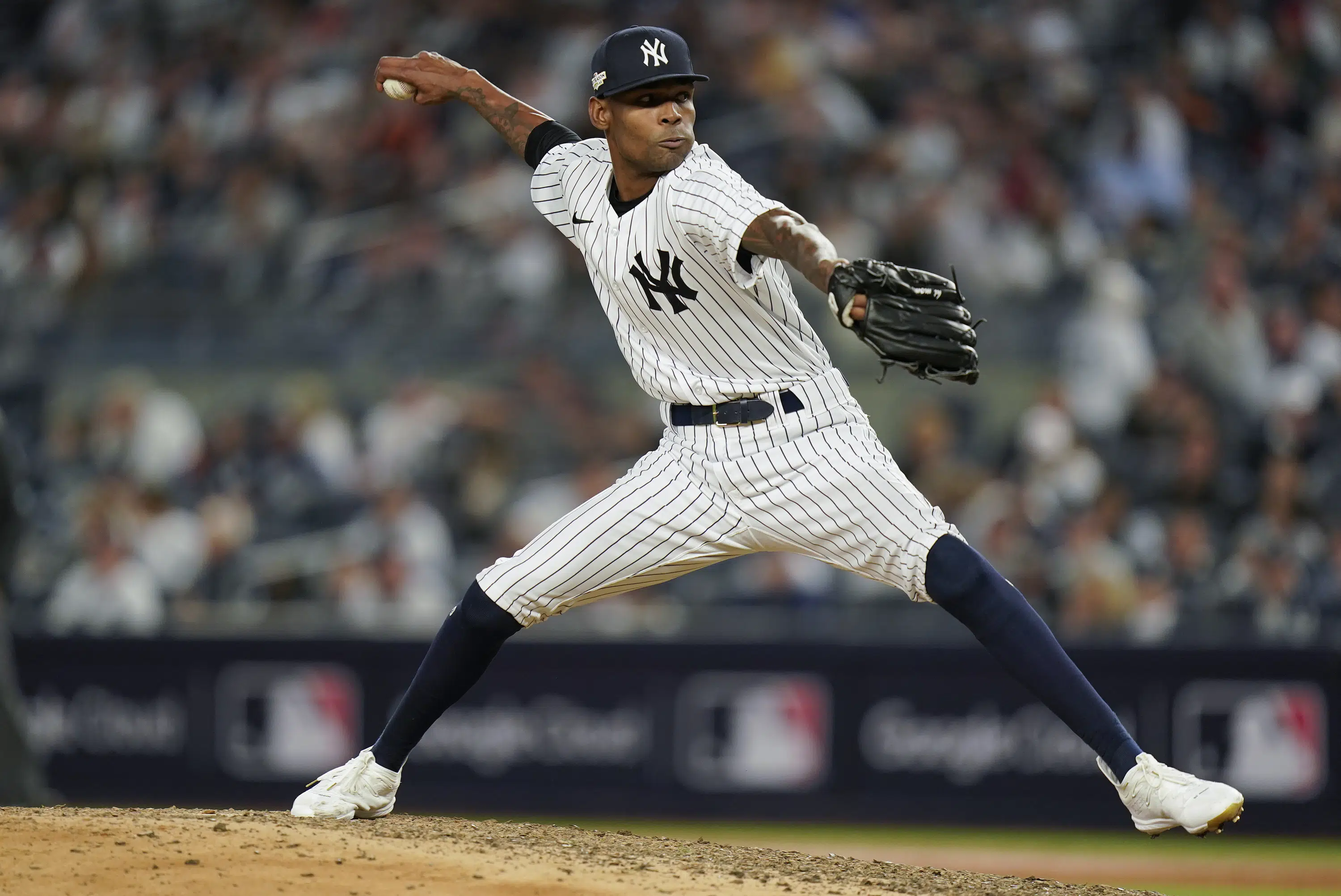 Diamondbacks and RHP Miguel Castro reach $3.5M 1-year deal | AP News
