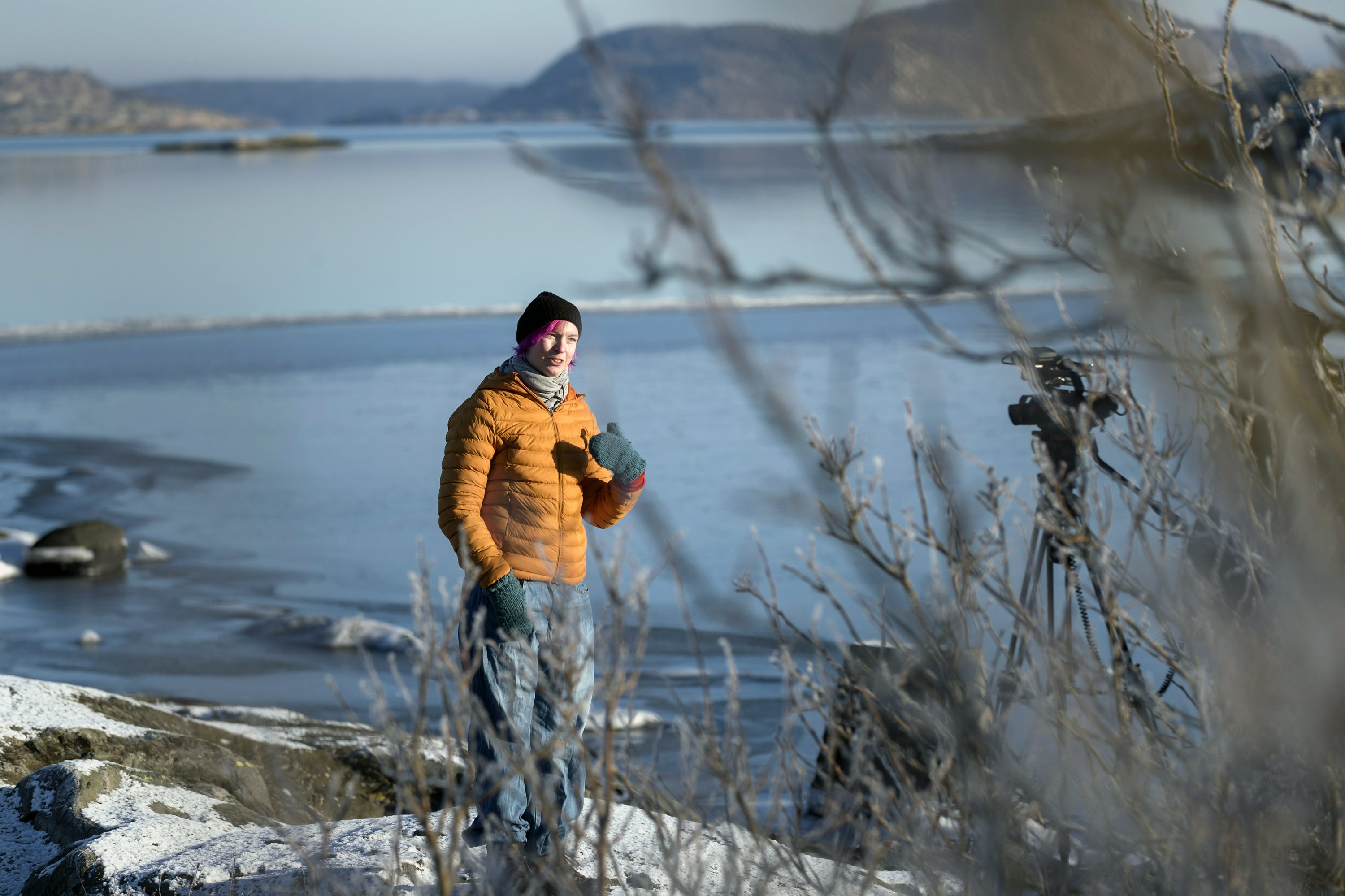 Swedish nurse wins a week of isolation, filming amid pandemic