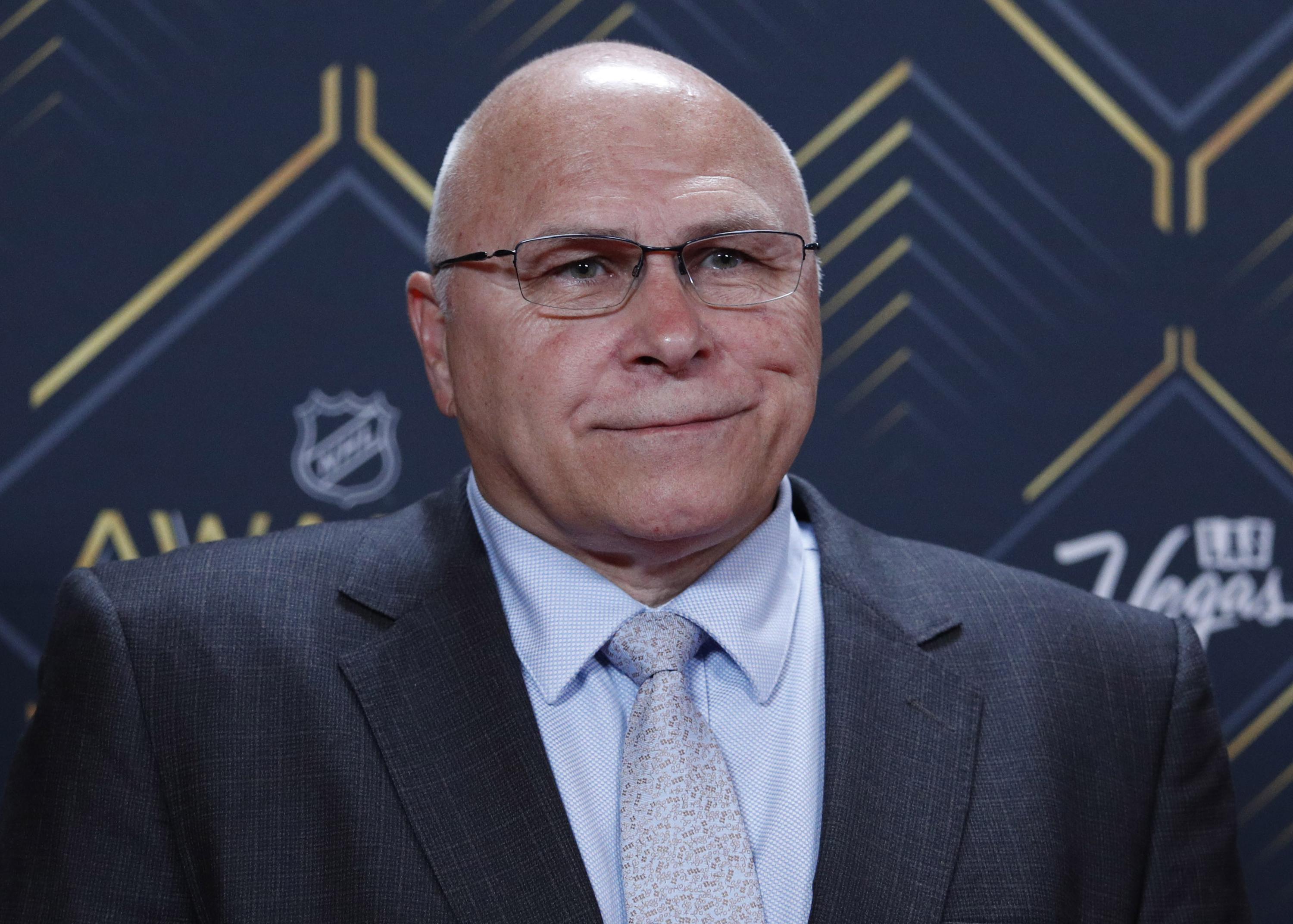 Arriba 76+ imagen new york islanders fire coach barry trotz after missing playoffs