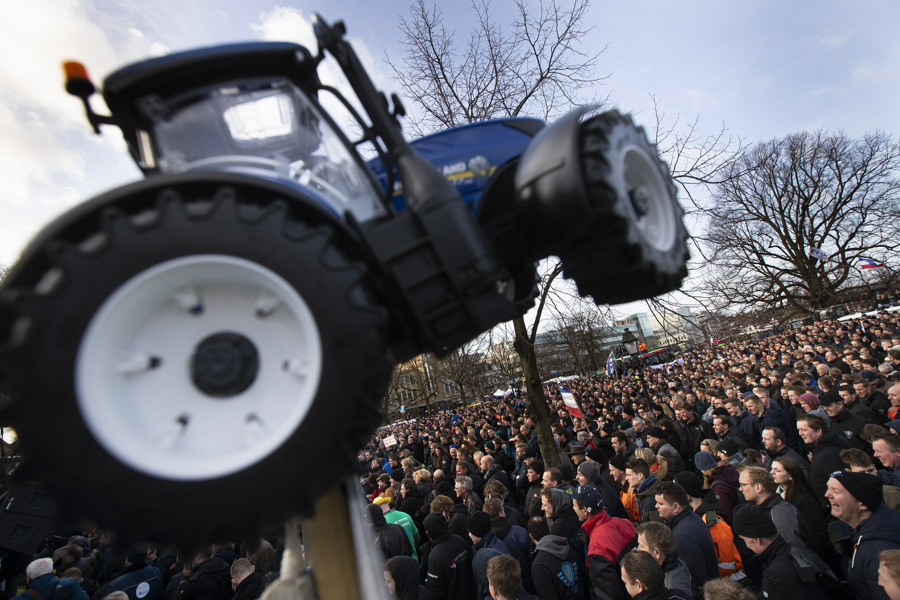 Dutch farmers protest in The Hague against emissions policy AP News