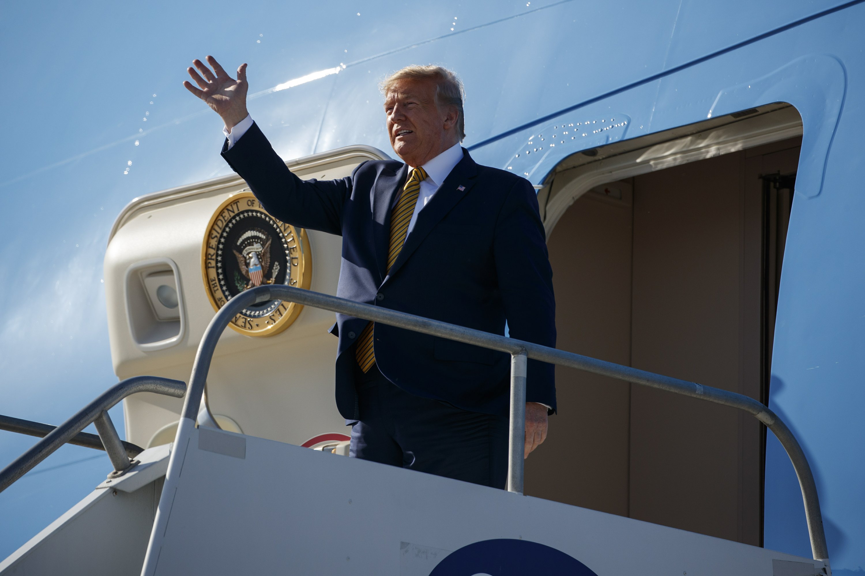 Trump names hostage negotiator as national security adviser