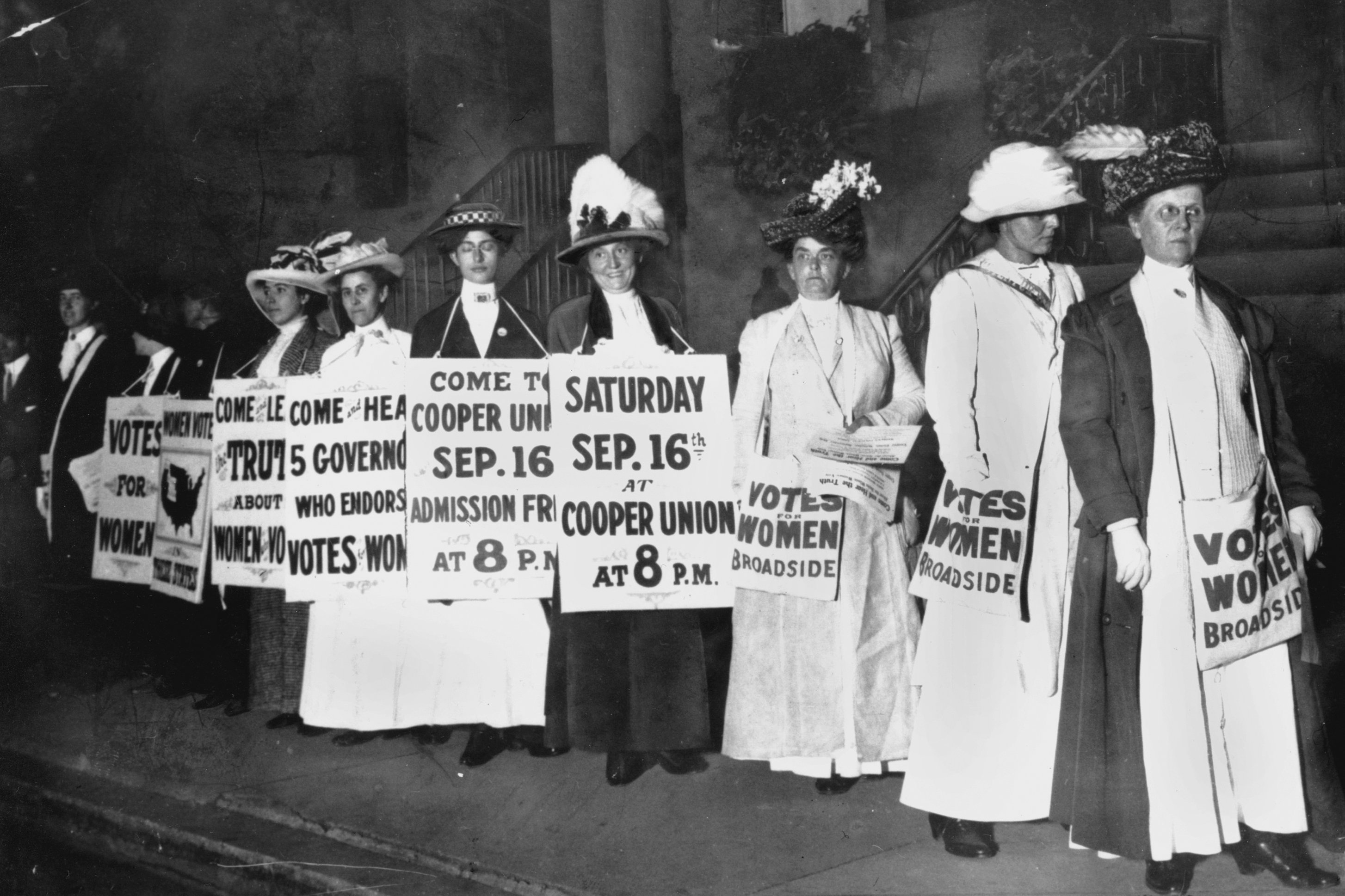 How the AP covered ratification of the 19th Amendment