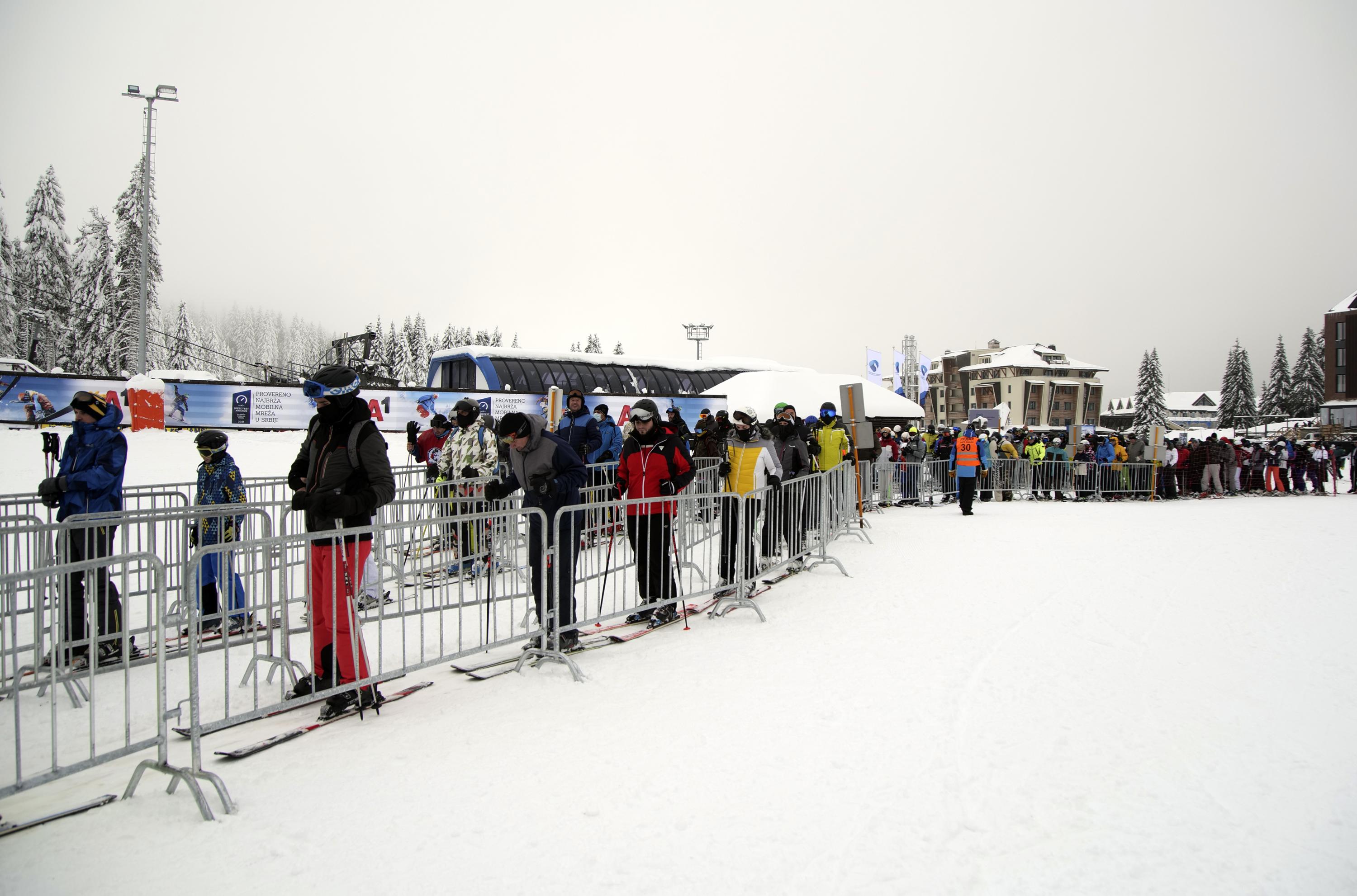 Bosnianske lyžiarske strediská profitujú z laxných antivírusových opatrení