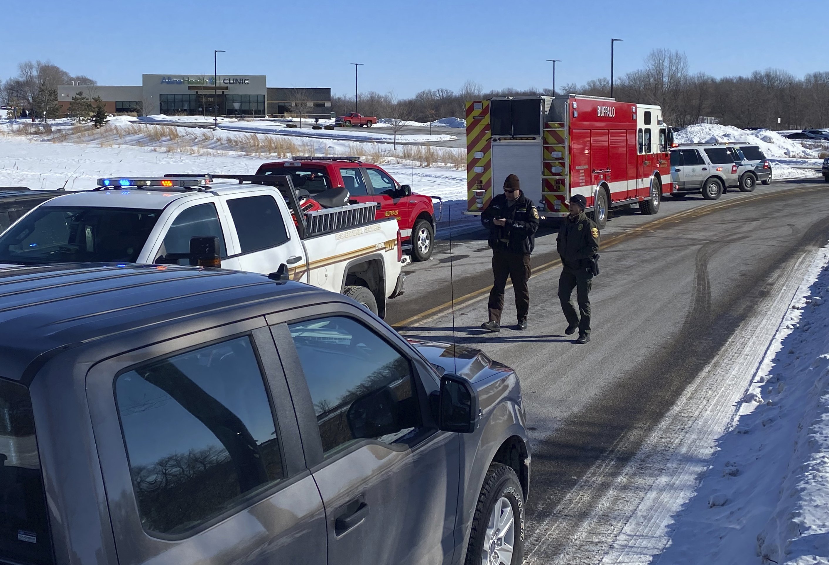 Several people shot at the Minnesota clinic;  1 detained