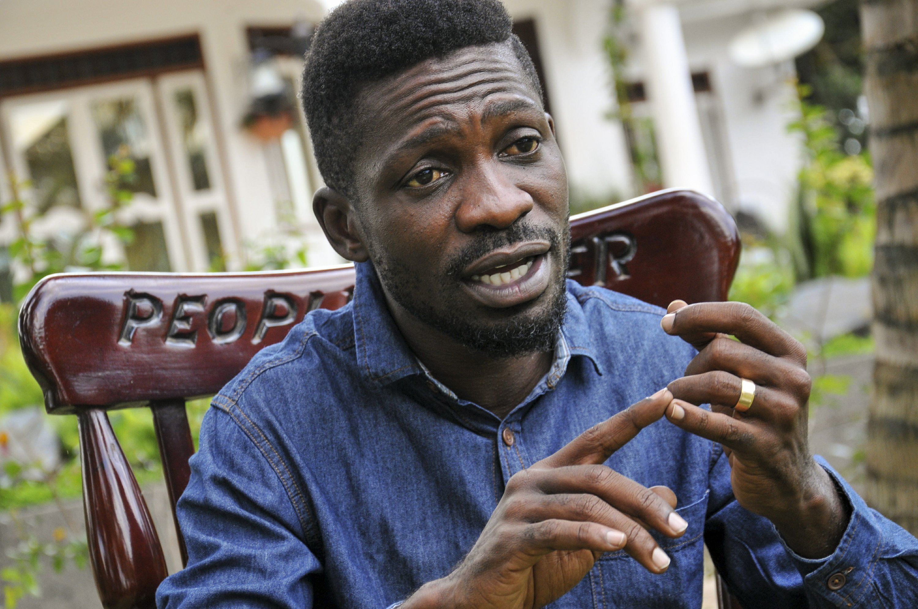 Ugandan police confront Bobi Wine during online briefings