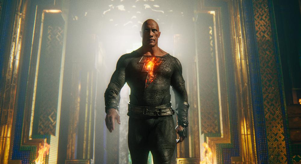 Esta imagen proporcionada por Warner Bros. Pictures muestra a Dwayne Johnson en una escena de "Black Adam".  (Imágenes de Warner Bros. vía AP)