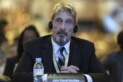 El creador del primer antivirus informático, John McAfee, durante una conferencia de seguridad de internet en Beijing, China, el 16 de agosto del 2016. (AP Foto/Ng Han Guan)