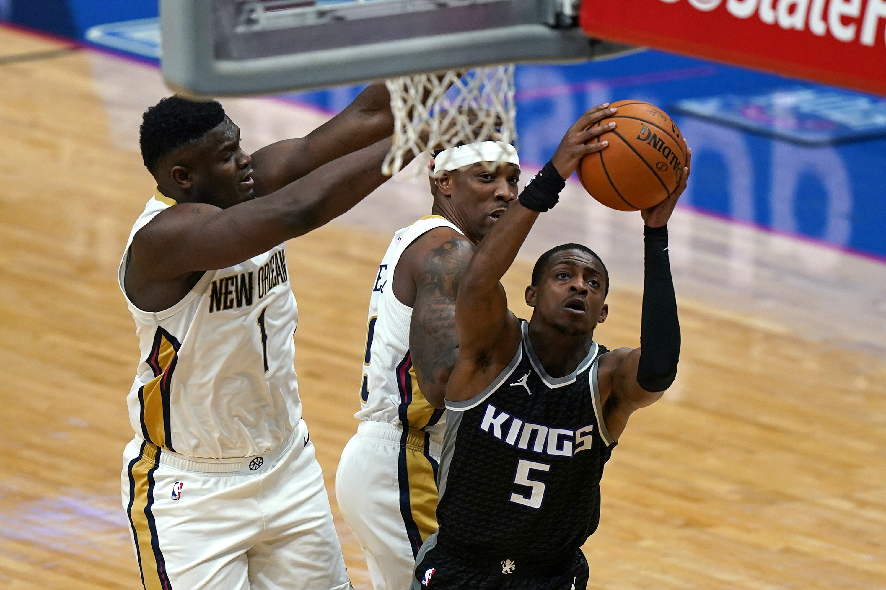 Fox impulsa a los Kings en New Orleans