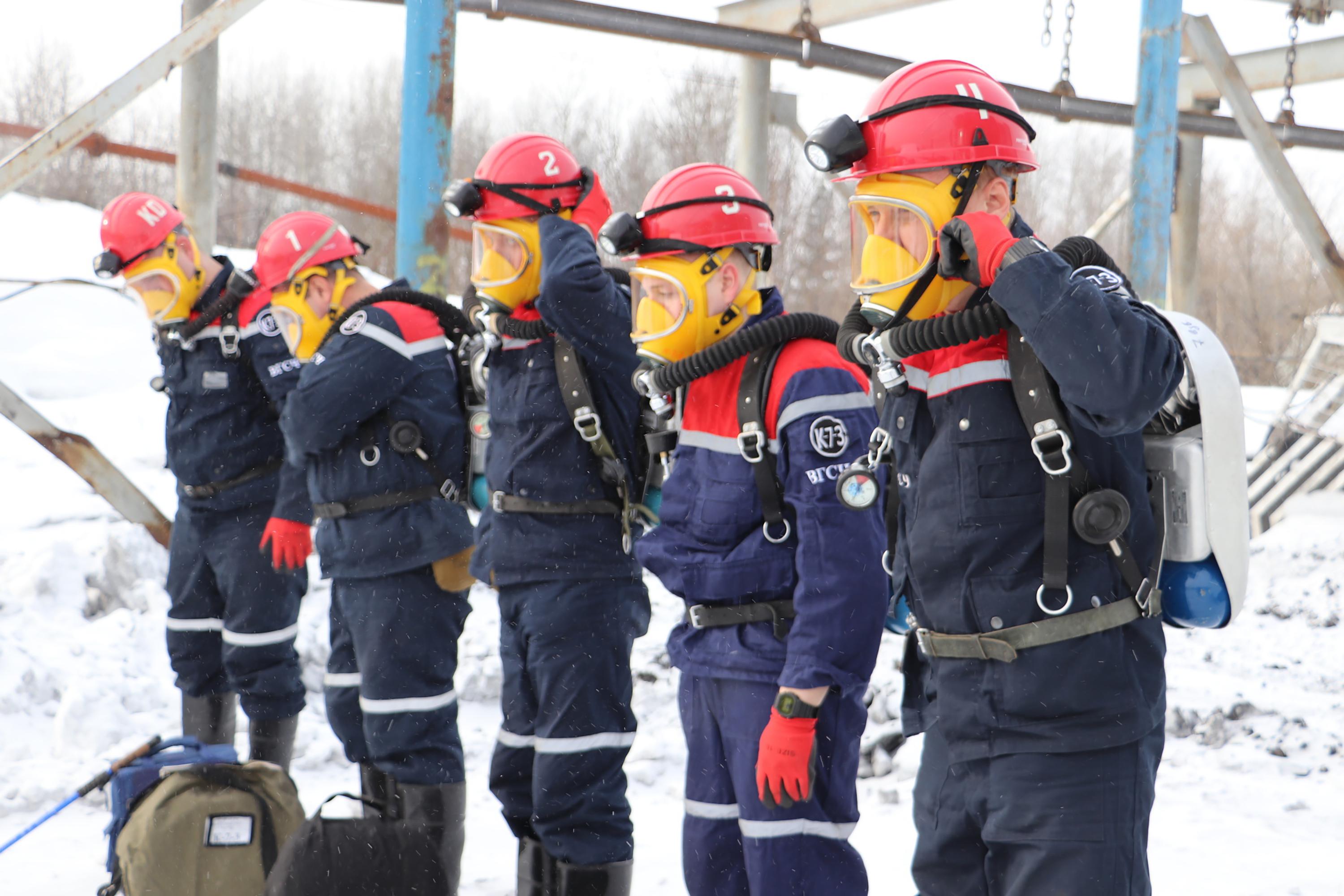 Russia Death Toll In Siberian Coal Mine Blast Raised To 52 AP News   3000 