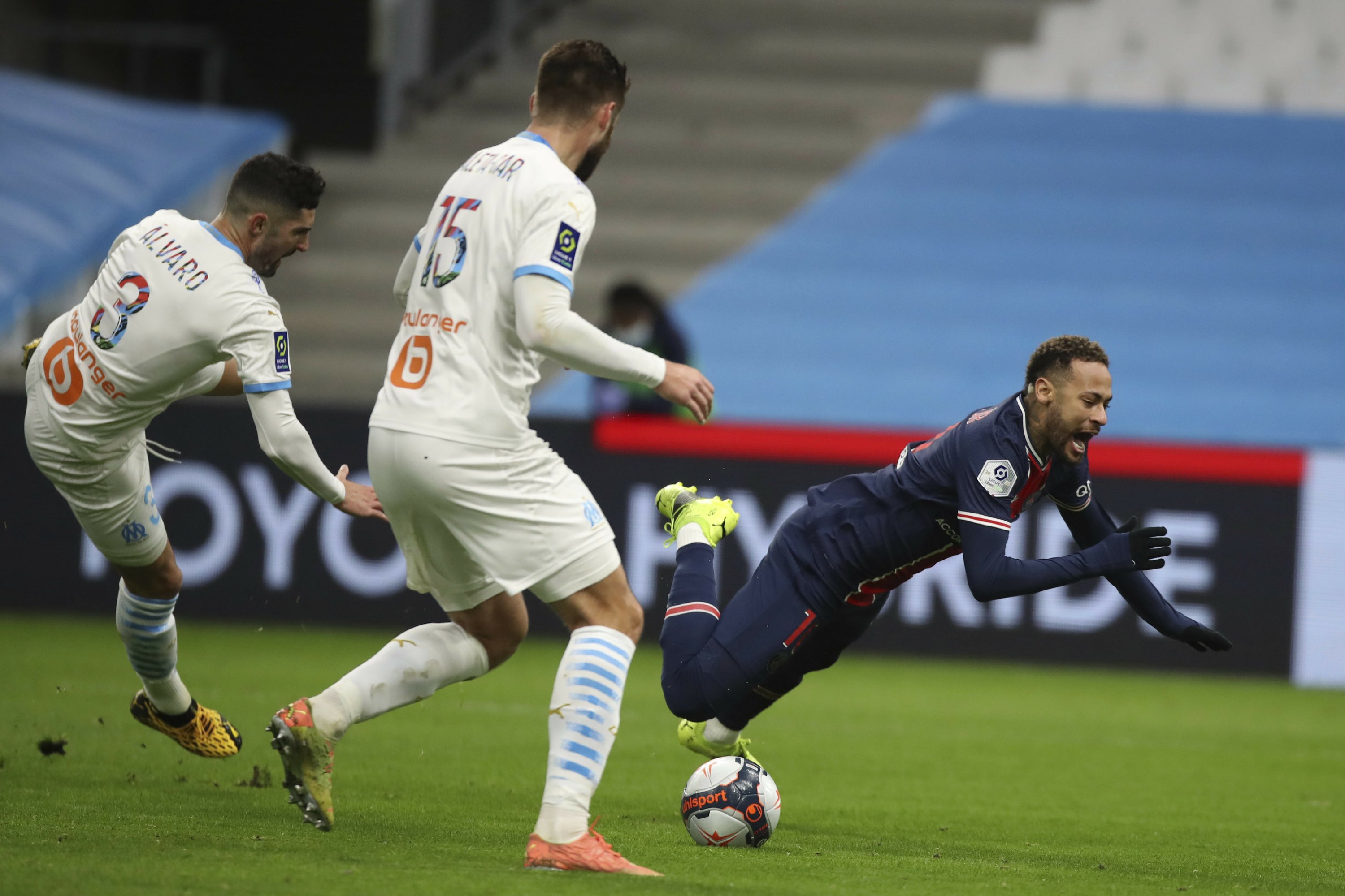 Pochettino justifica decisión de alinear a Neymar ante Caen