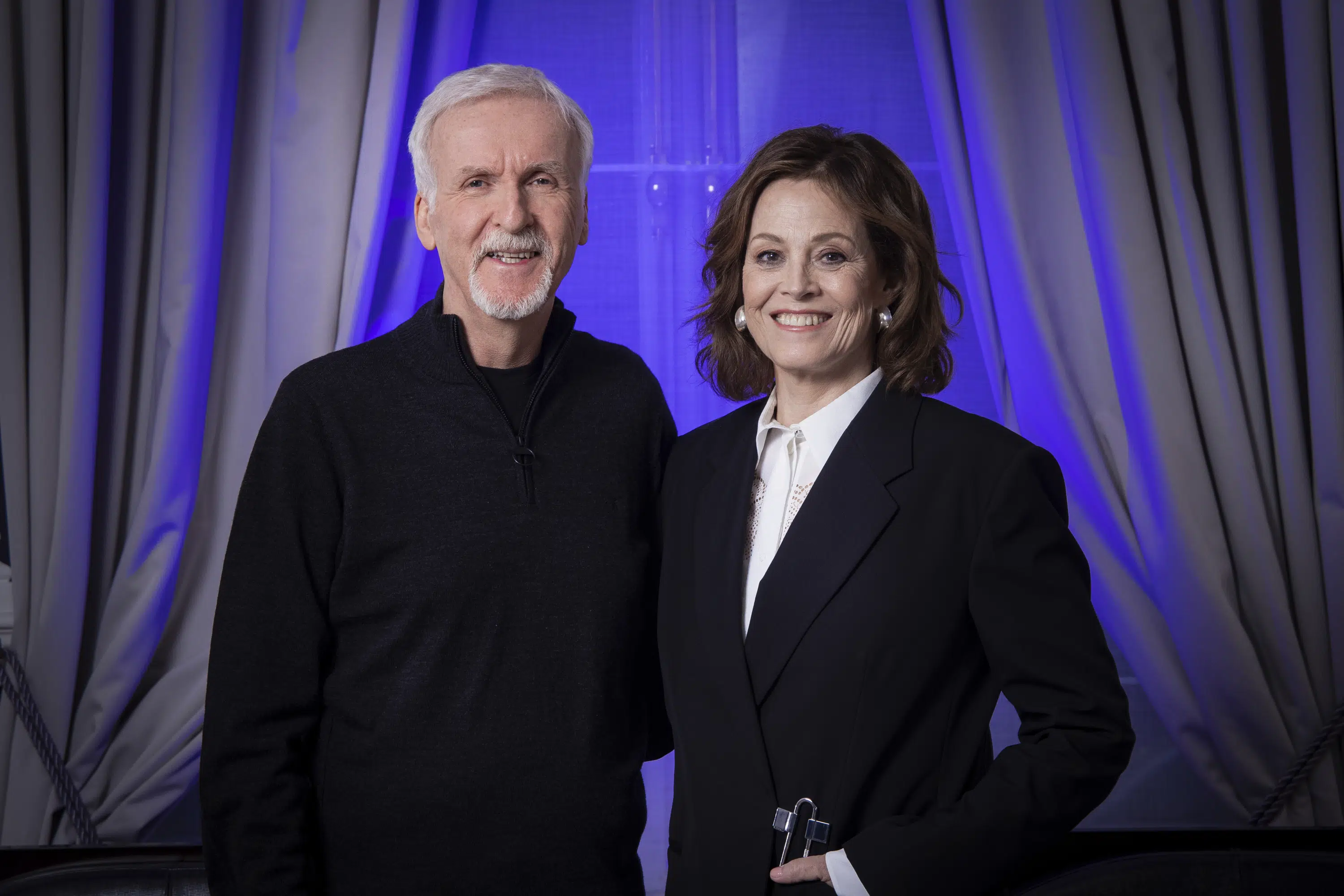 Sigourney Weaver, James Cameron float on in 'Way of Water' | AP News