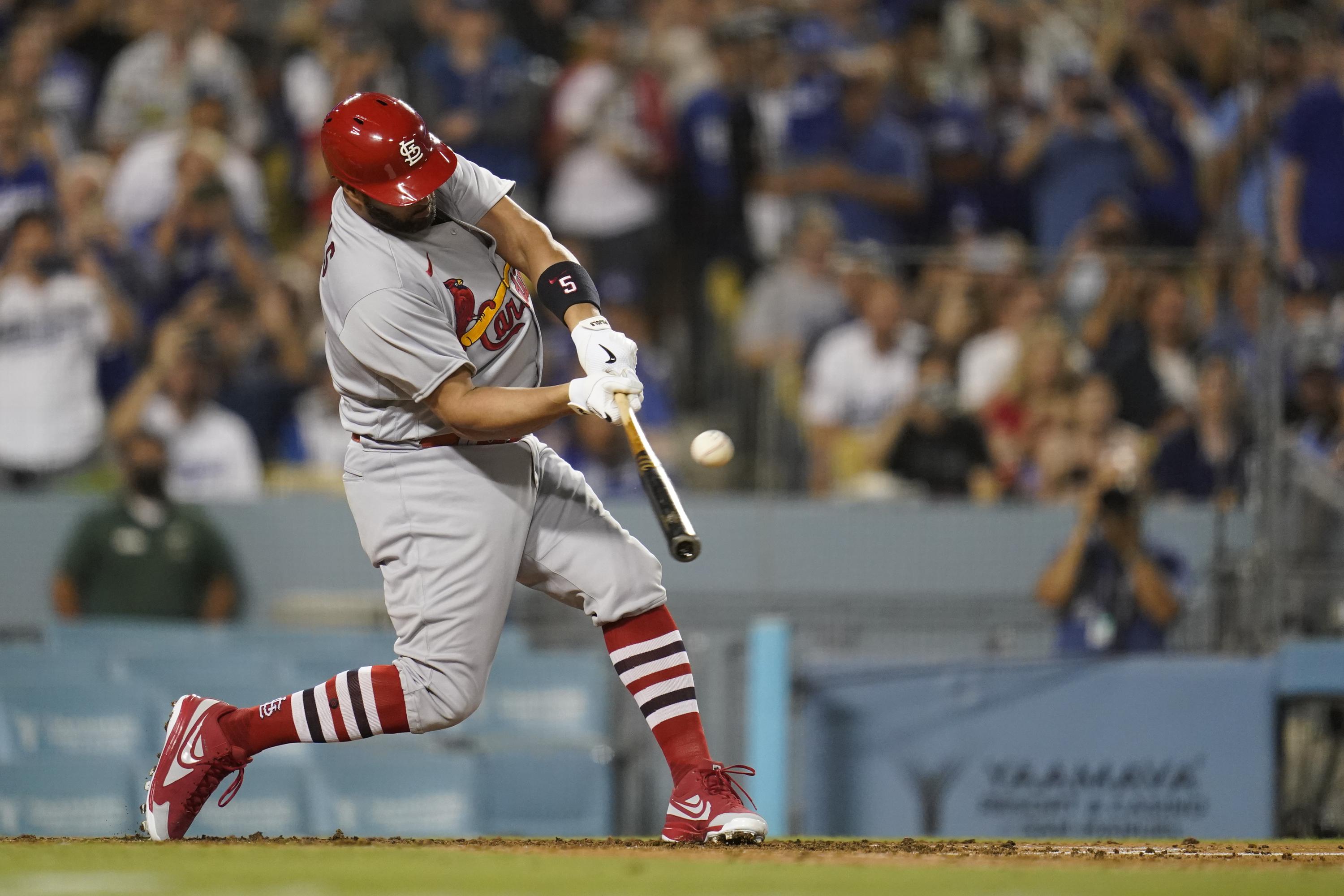 Albert Pujols reaches 700 career home runs with 2 in rout of