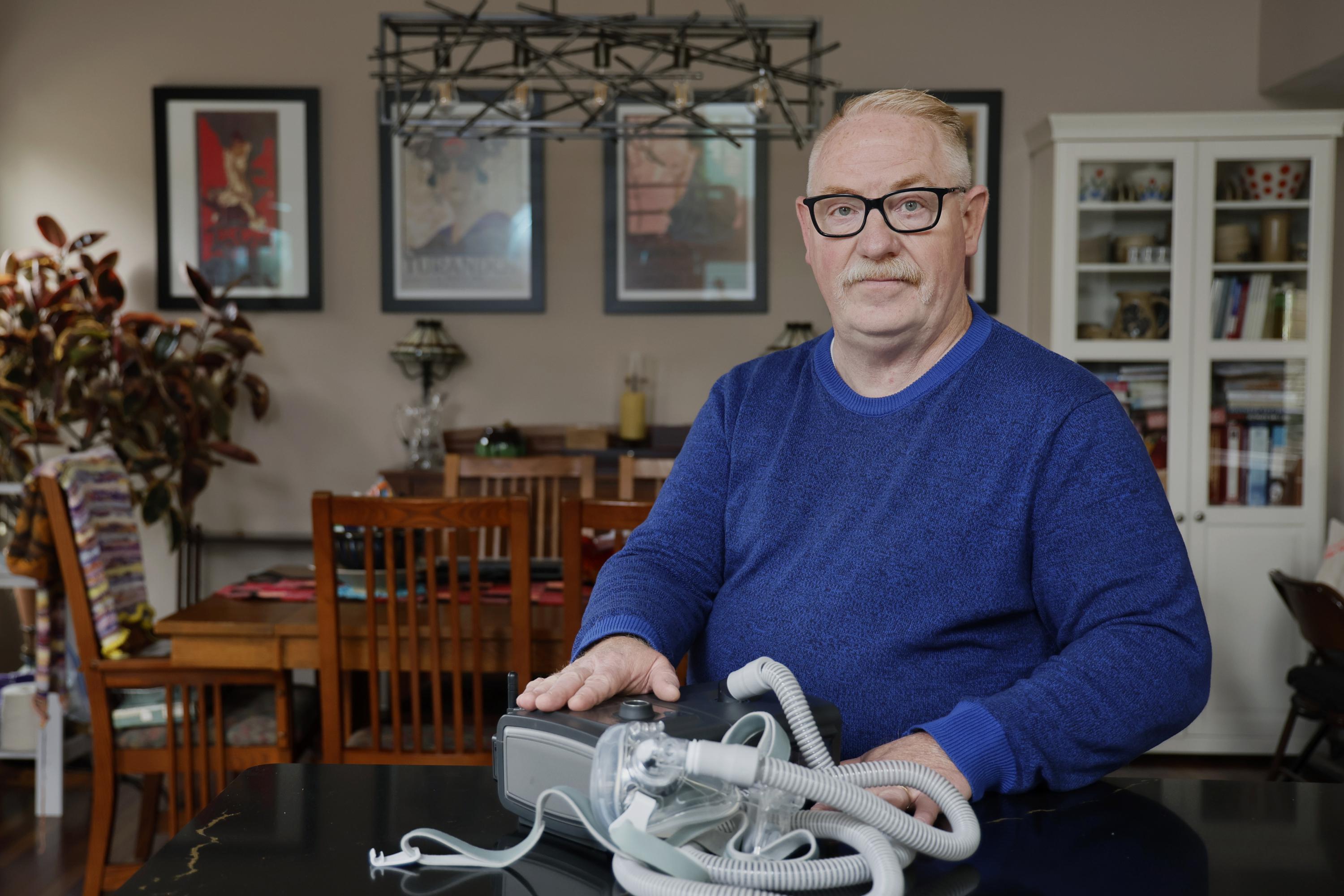 Sleep apnea device recall drags on, stoking anger from users - The Associated Press - en Español