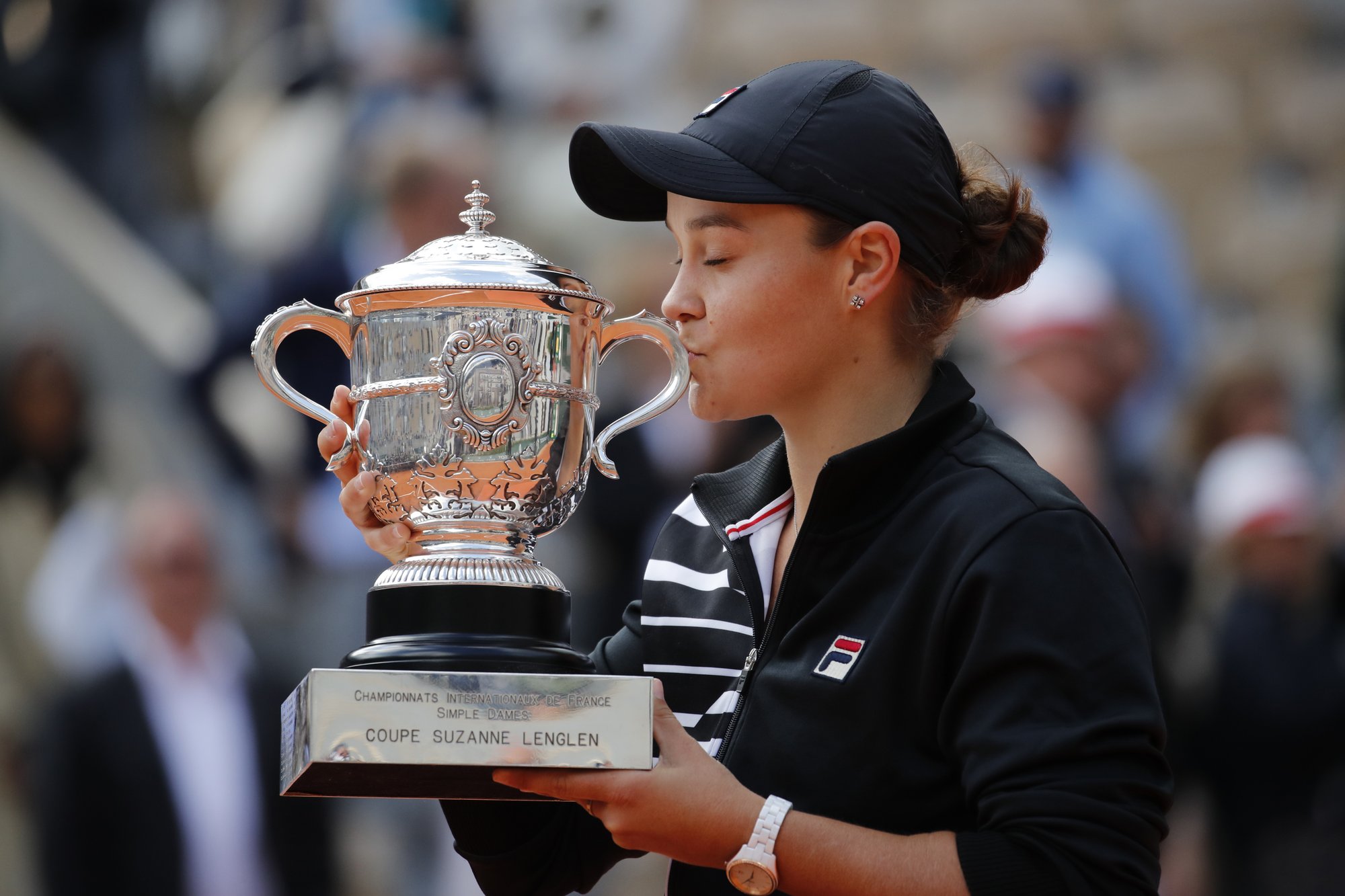 France open. Кубок Ролан Гаррос. Ролан Гаррос трофей. Кубок Ролан Гаррос фото. Кубок первой ракетки мира.