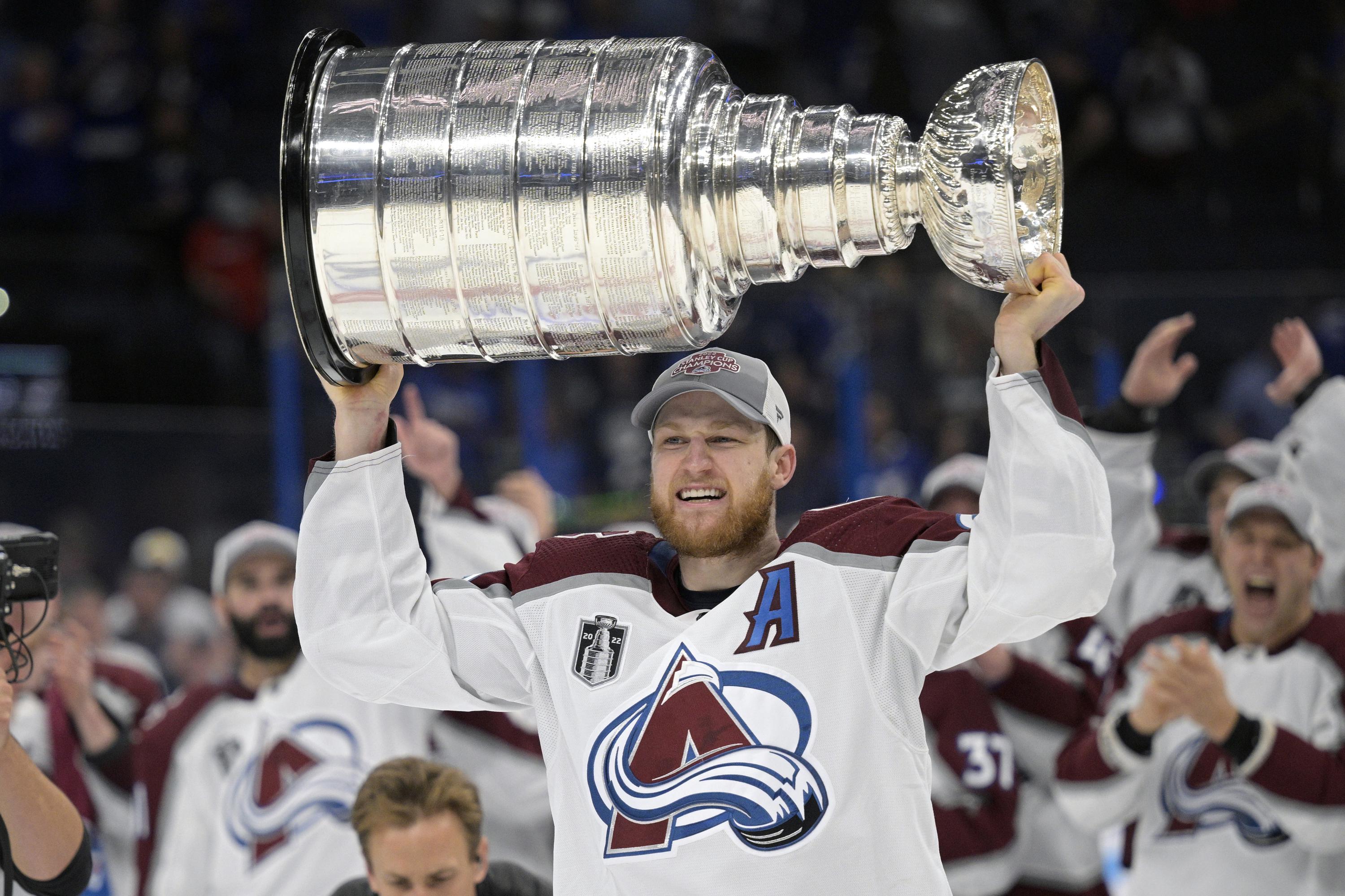 Stanley Cup champion Avalanche provide some lessons for Flyers