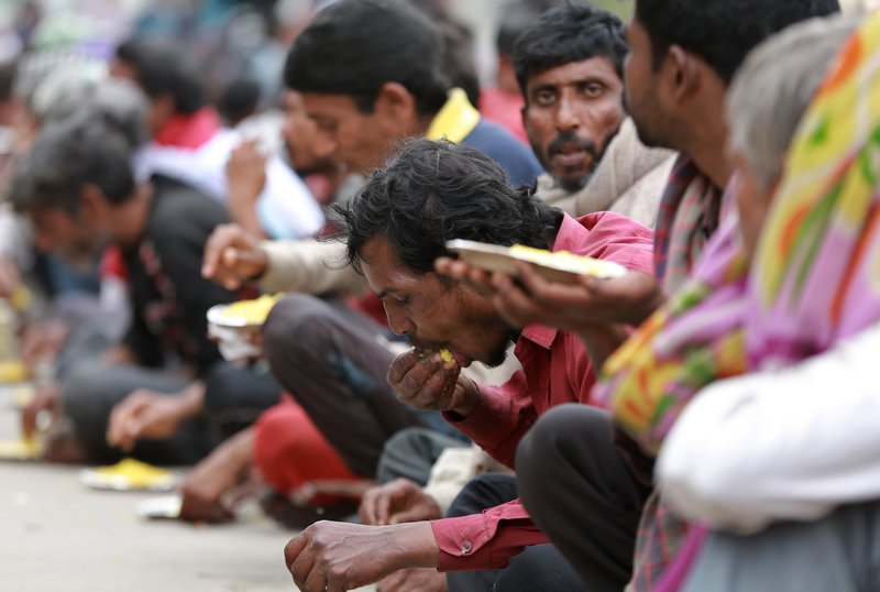 Jobless after virus lockdown, India’s poor struggle to eat
