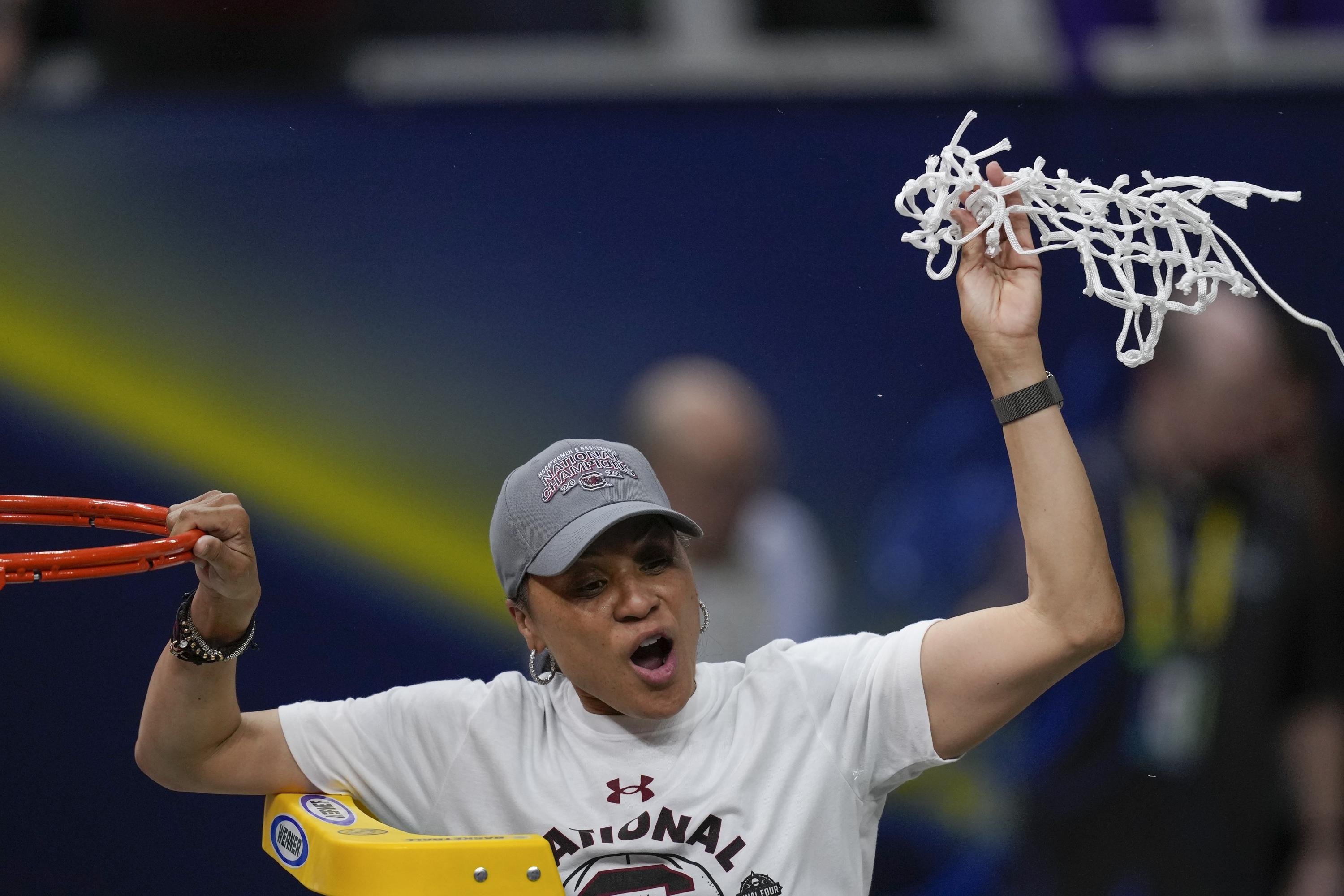 Coach Dawn Staley earns Billie Jean King Leadership award AP News