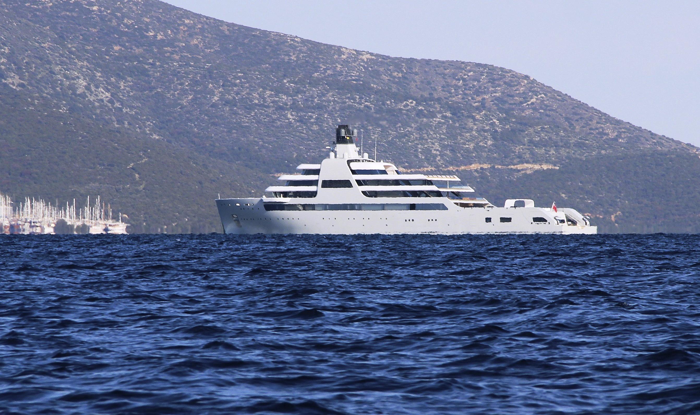 Chelsea owner Abramovich’s luxury yacht docks in Turkey