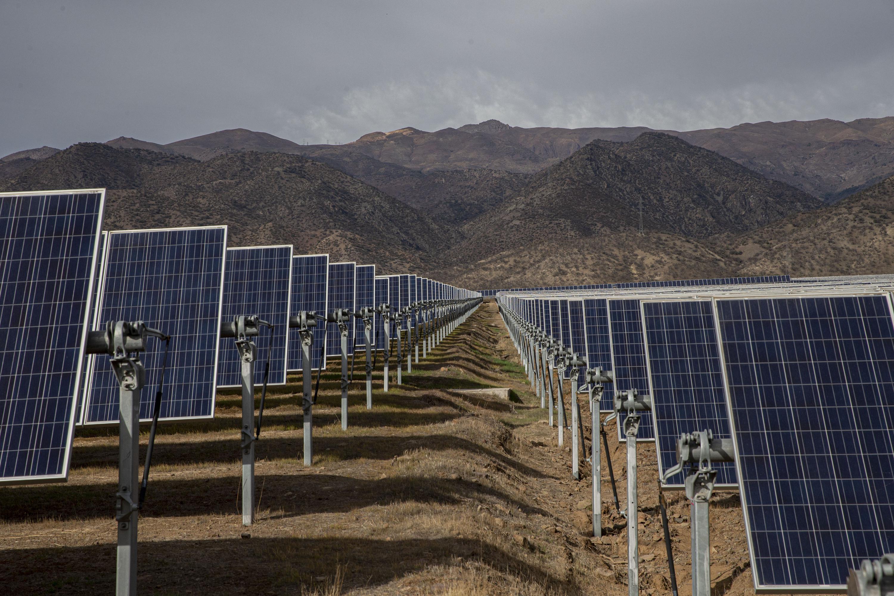 Cómo los intereses del gas redujeron la conversión de energía limpia de Chile