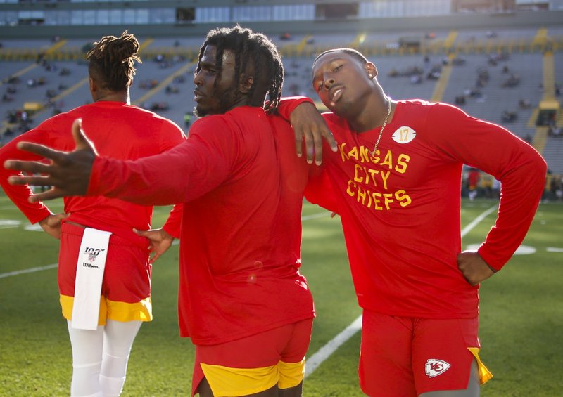 autographed tyreek hill jersey