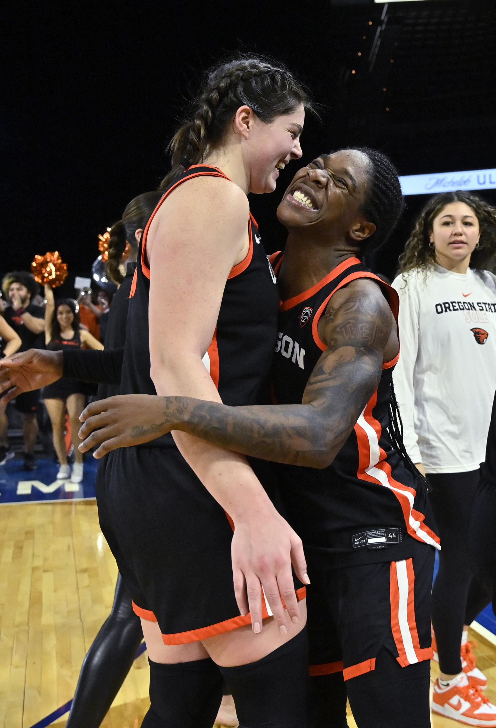 Oregon St. women pull off Pac-12 opening upset of USC