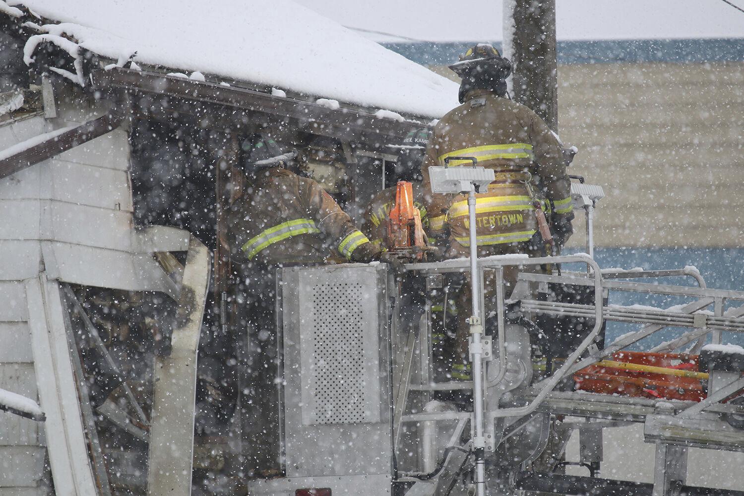 Police 3 dead in southeast Wisconsin house fire AP News