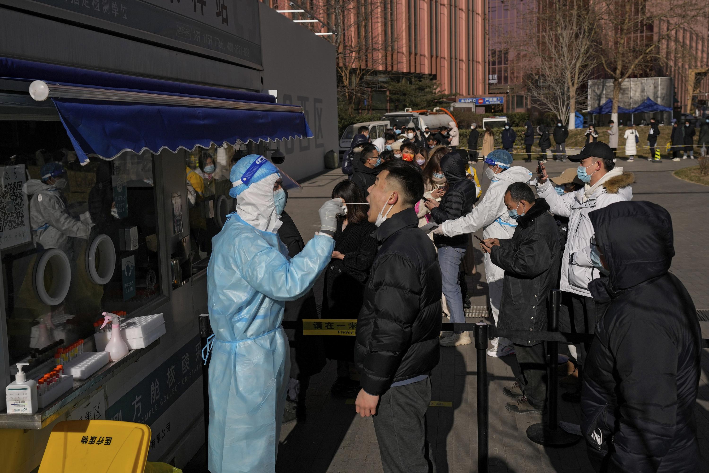 La città cinese di Xi’an revoca alcune restrizioni dopo la sua chiusura