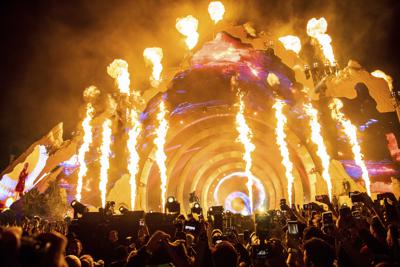 Travis Scott actúa en el primer día del Astroworld Music Festival en el NRG Park, el 5 de noviembre de 2021, en Houston.  (Foto de Amy Harris / Invision / AP)
